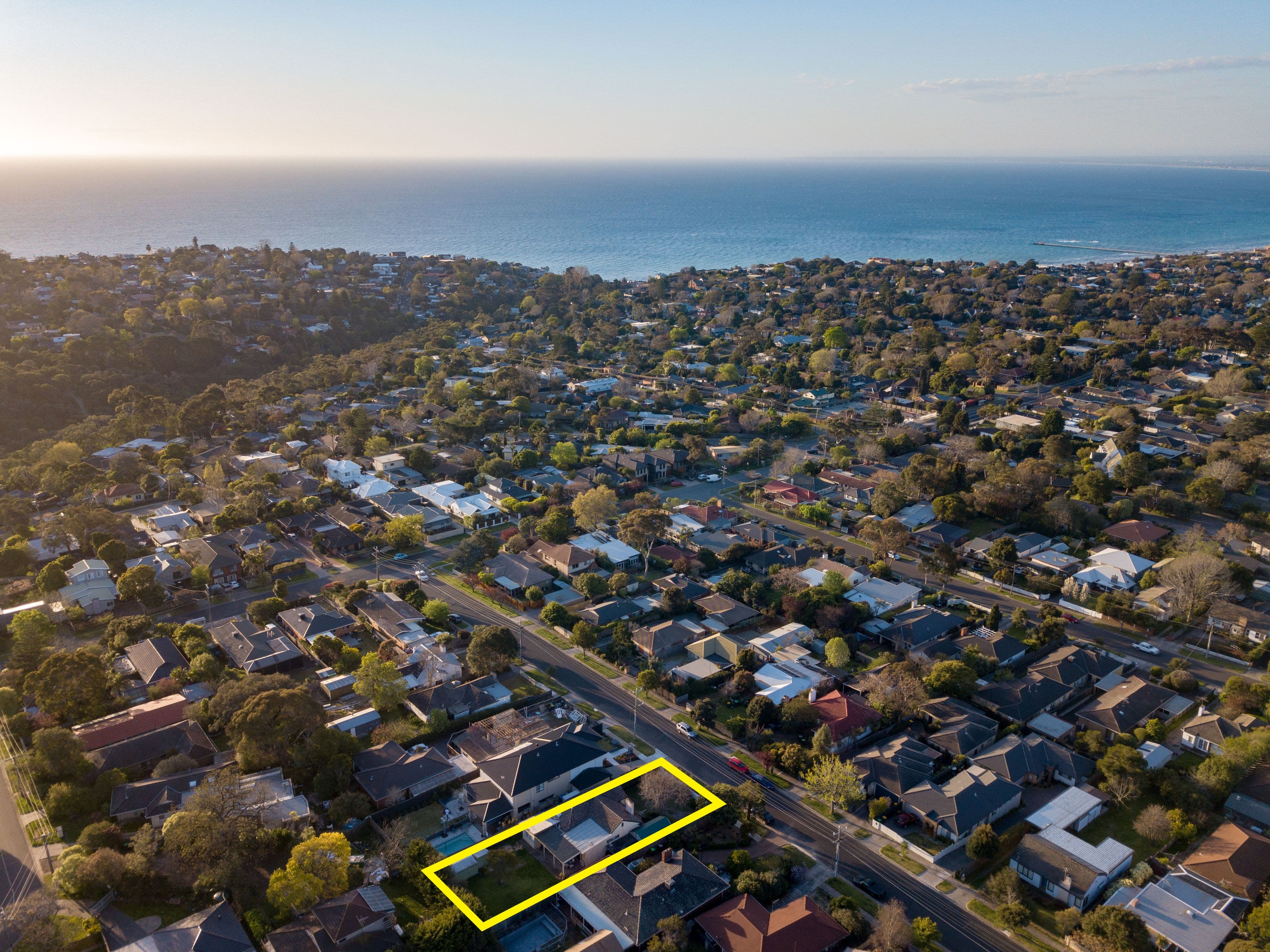 10 Gowrie Avenue, Frankston South VIC 3199, Frankston South - Image 1