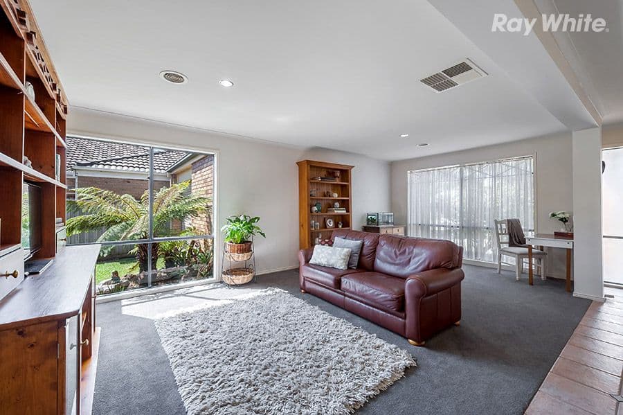 11 Evergreen Drive, South Morang VIC 3752, South Morang - Thumbnail 6