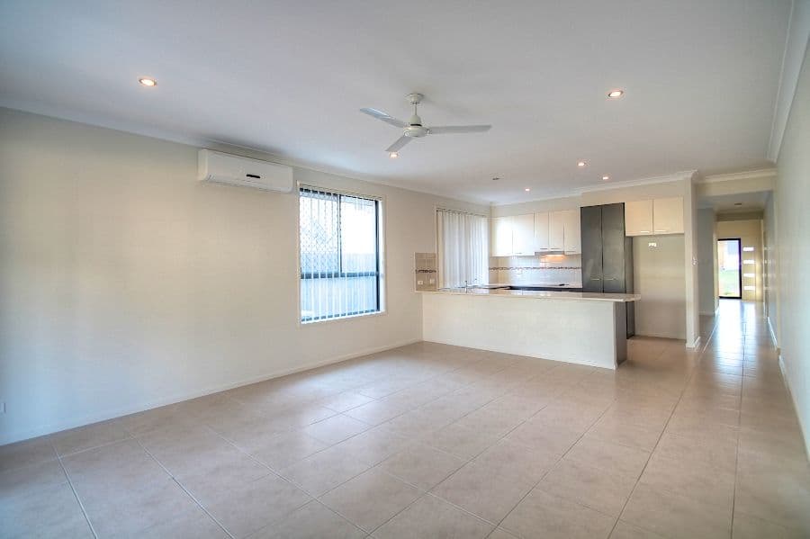 13 Laguna Crescent, SPRINGFIELD LAKES QLD 4300, Springfield Lakes - Thumbnail 3