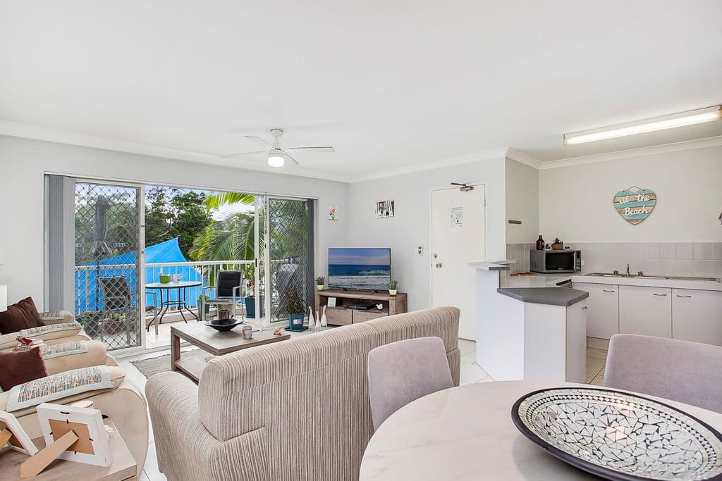 7 West Burleigh Road, Burleigh Heads QLD 4220, Burleigh Heads - Thumbnail 2