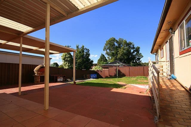 16 Neutral Avenue, BIRRONG NSW 2143, Birrong - Thumbnail 6