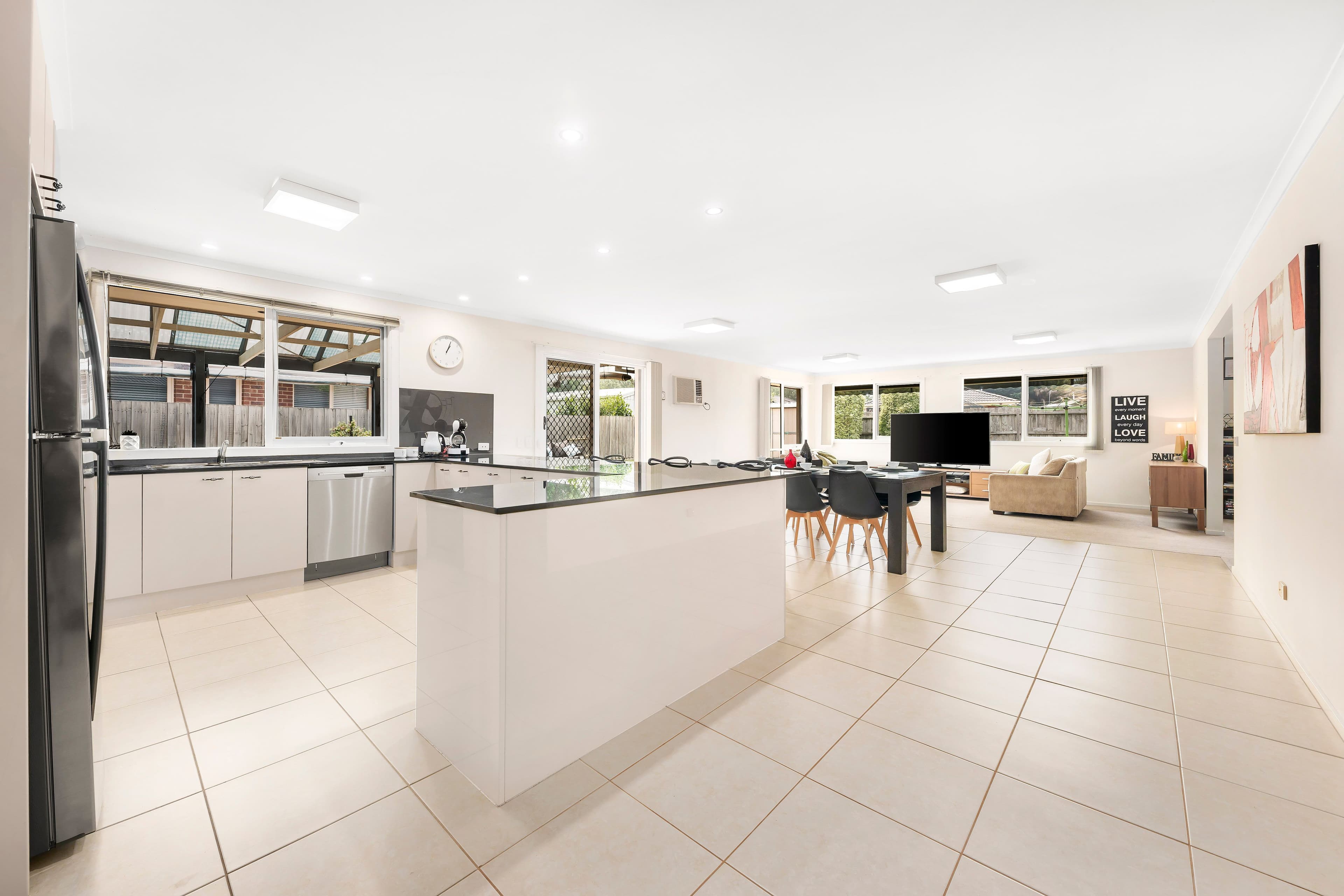 13 Trefoil Street, Ferntree Gully VIC 3156, Ferntree Gully - Thumbnail 4