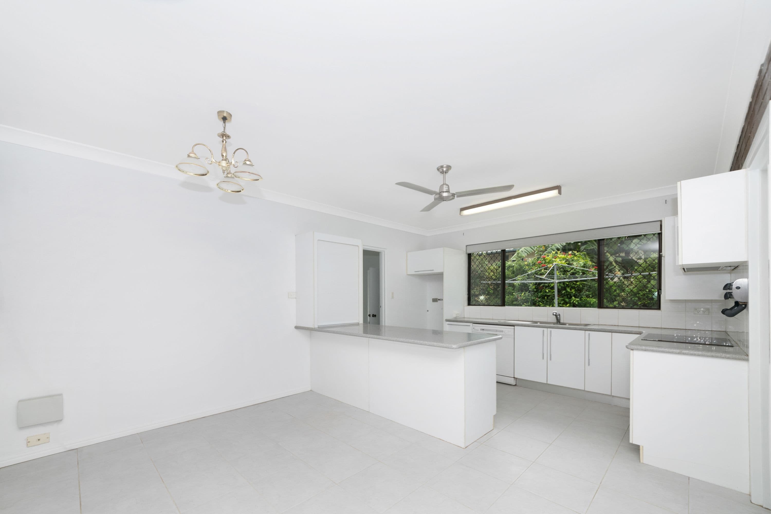 22 Burramugga Crescent, Kirwan QLD 4817, Kirwan - Thumbnail 4