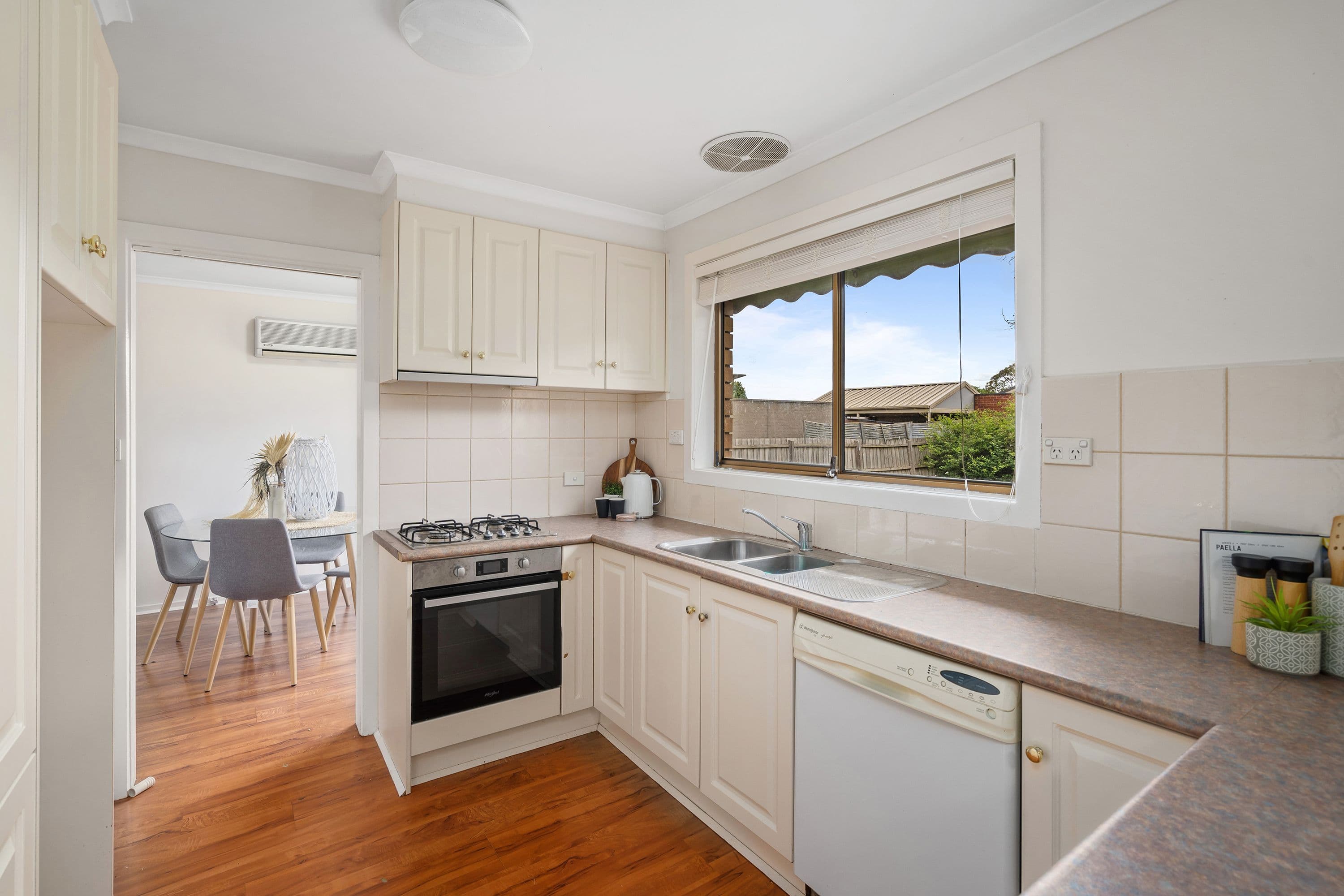 11 King Parade, Knoxfield VIC 3180, Knoxfield - Thumbnail 4