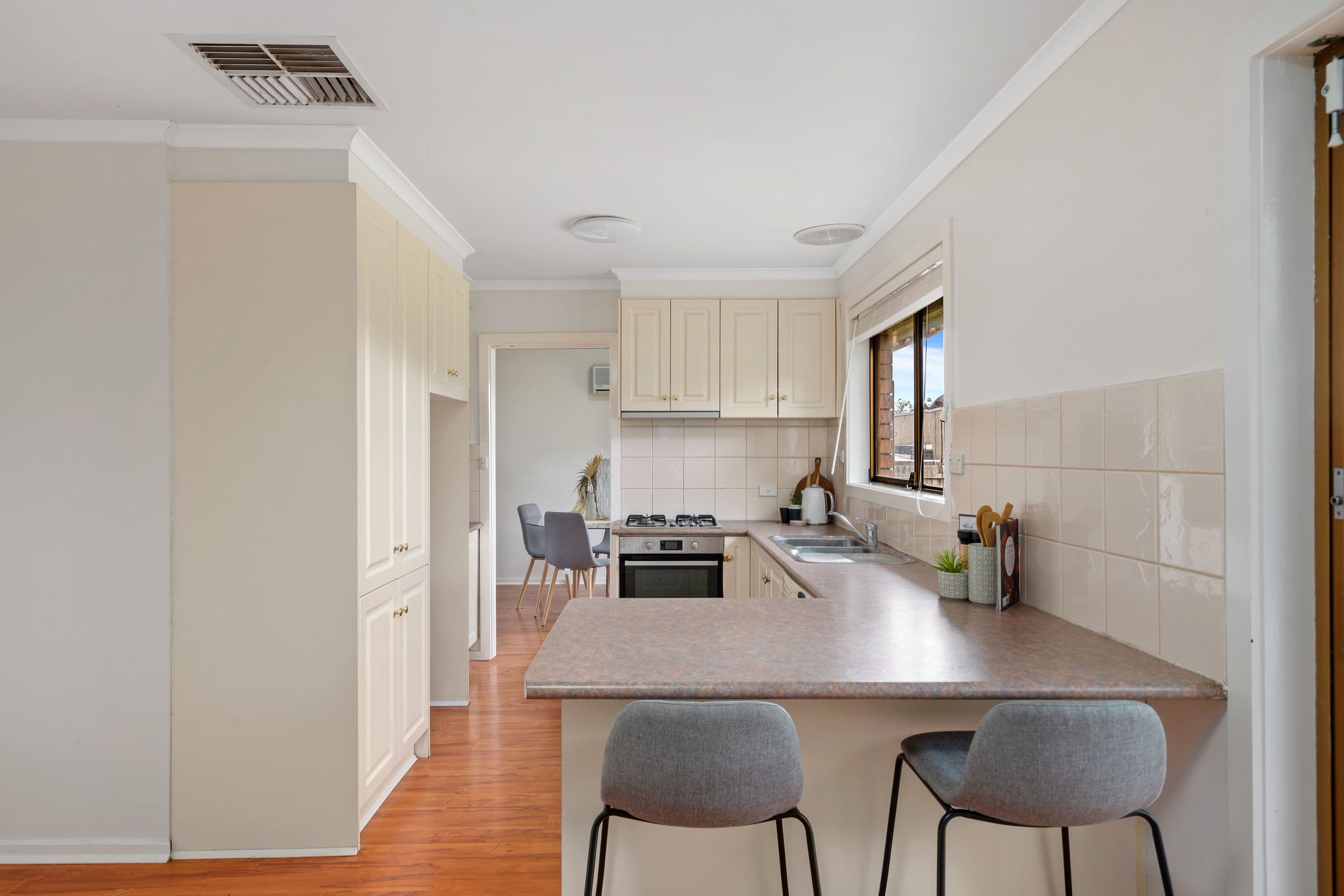 11 King Parade, Knoxfield VIC 3180, Knoxfield - Thumbnail 6