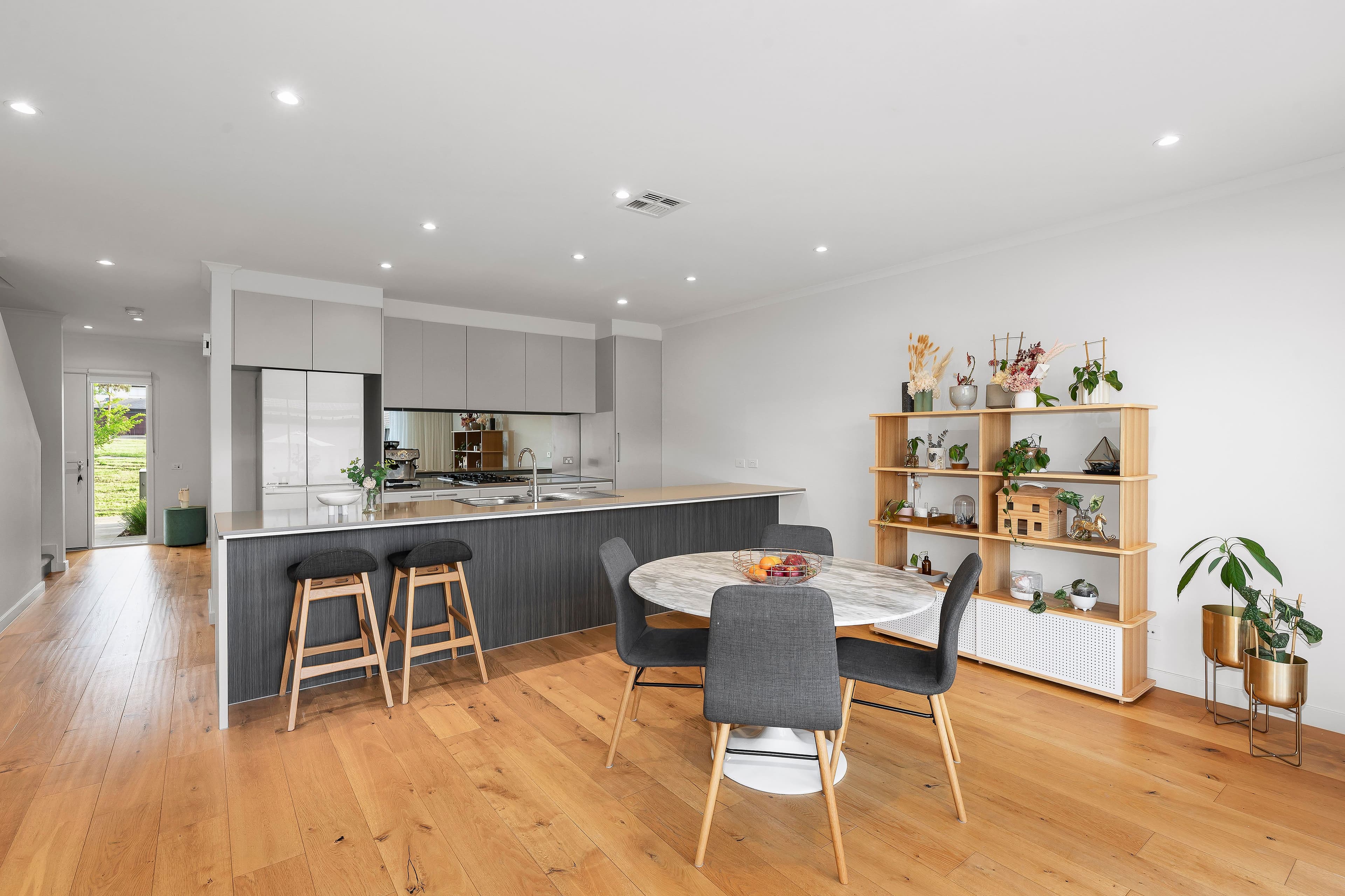 7 Cherry Walk, Wantirna South VIC 3152, Wantirna South - Thumbnail 2