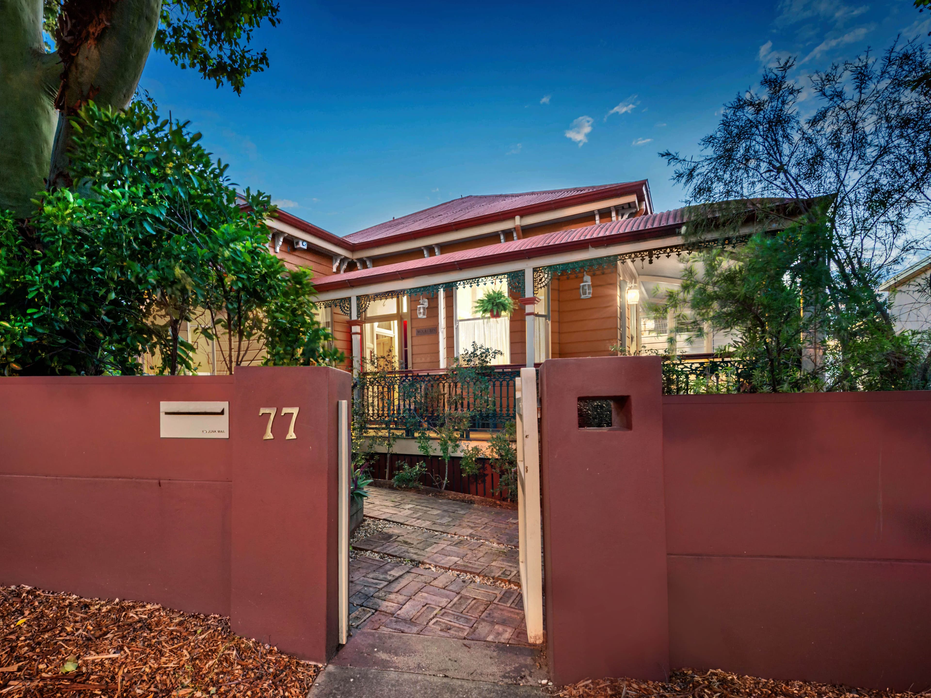 77 Hampstead Road, Highgate Hill QLD 4101, Highgate Hill - Thumbnail 2