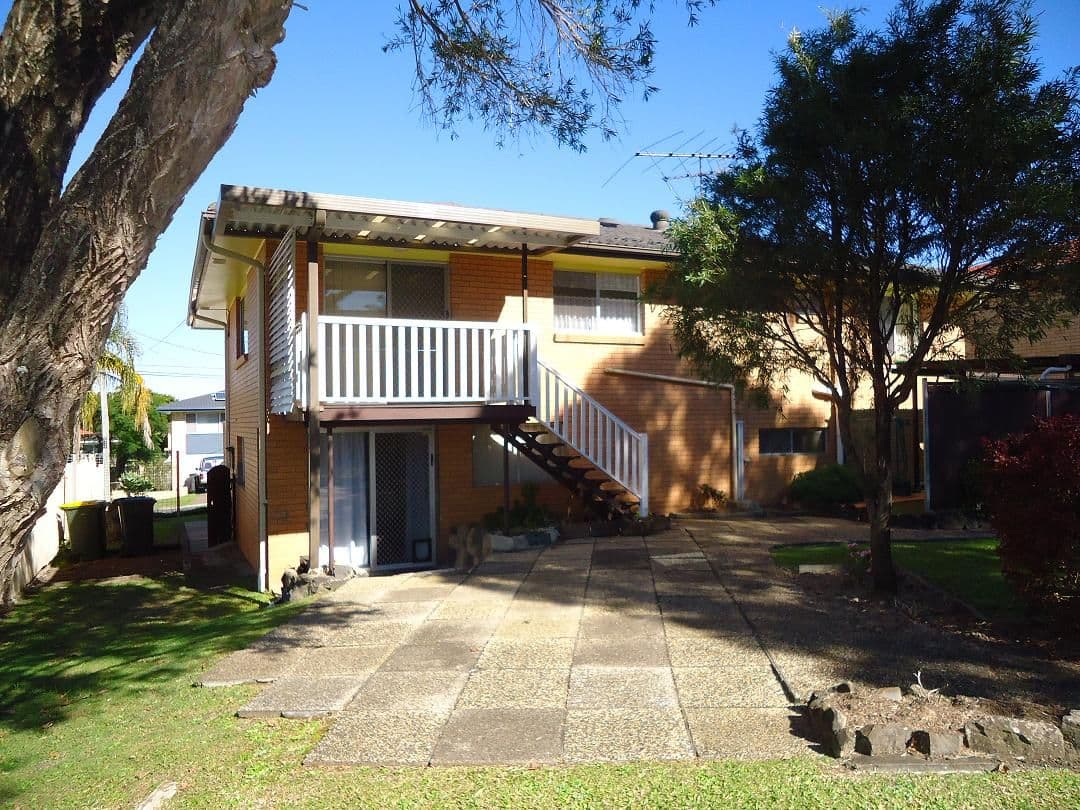 16 Novello Street, MANSFIELD QLD 4122, Mansfield - Thumbnail 3