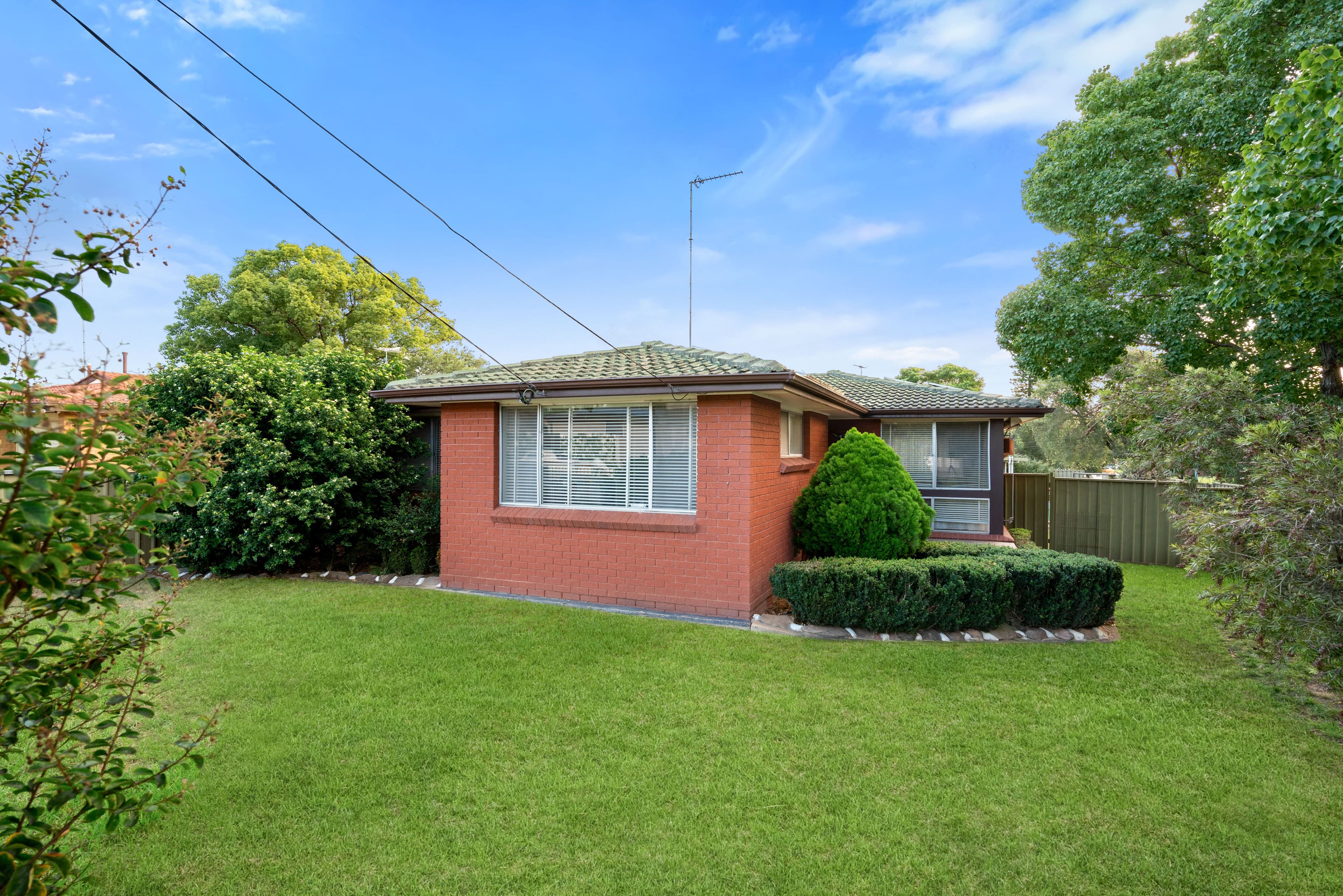 28 Aston Avenue, South Penrith NSW 2750, South Penrith - Thumbnail 2
