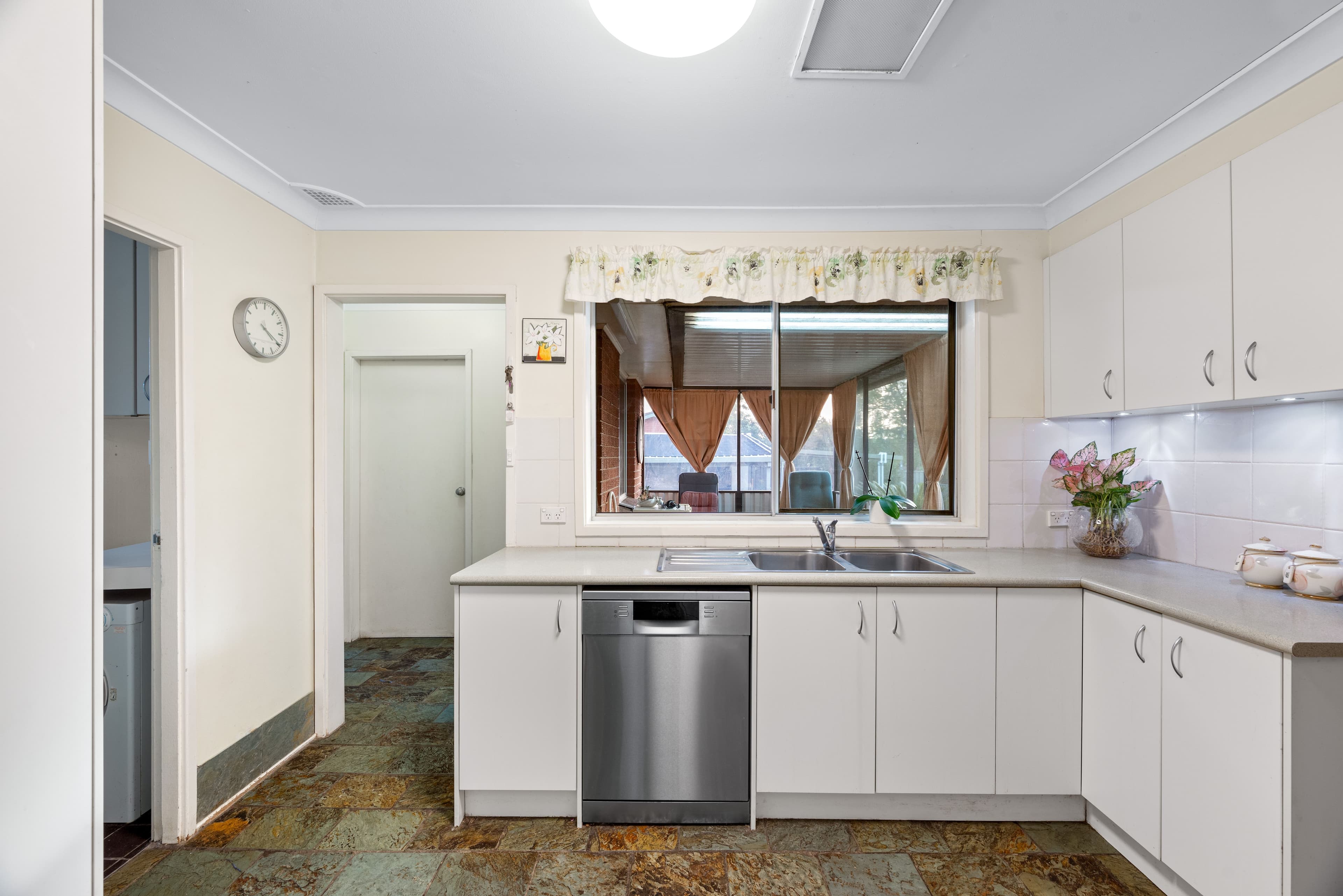 28 Aston Avenue, South Penrith NSW 2750, South Penrith - Thumbnail 5