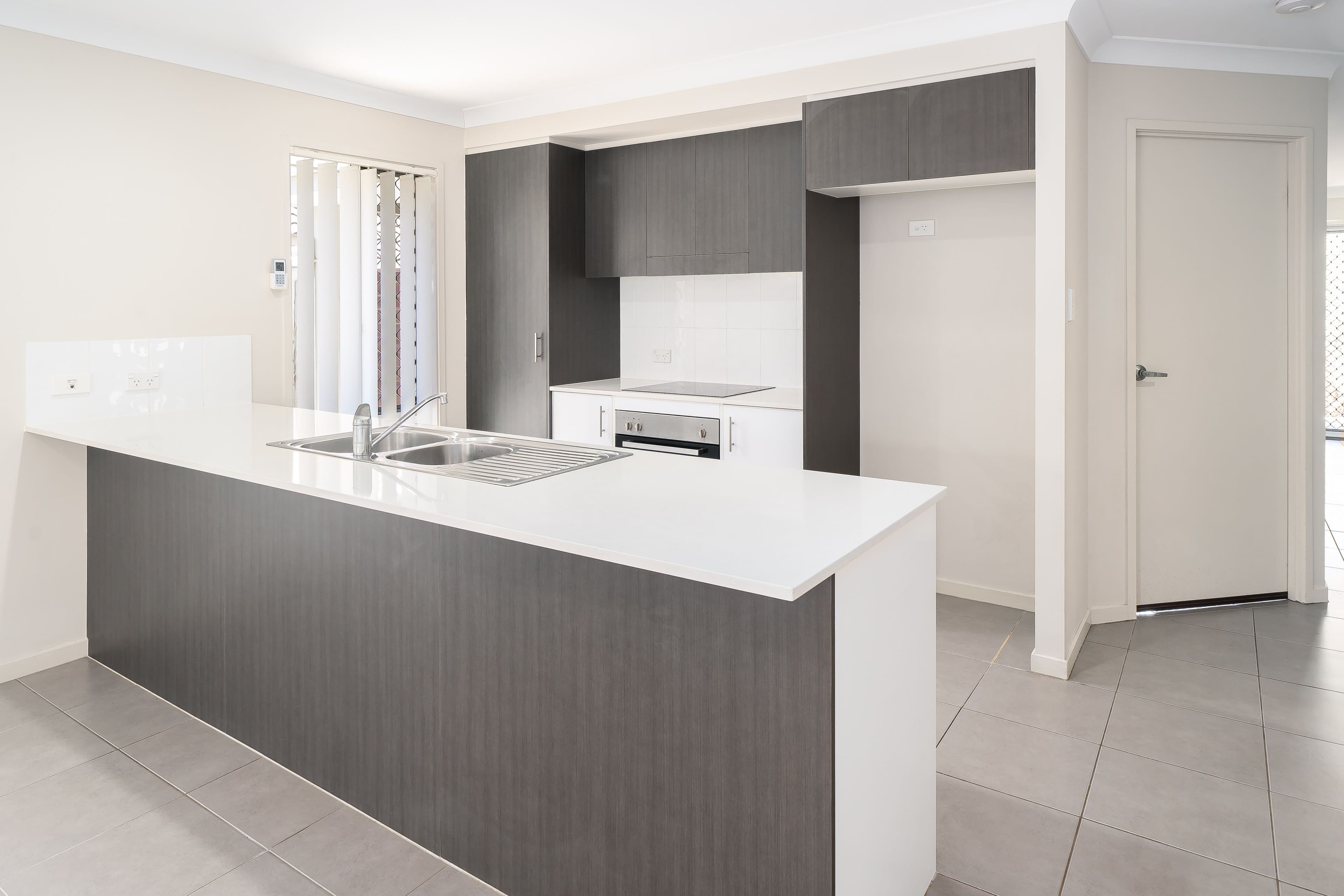 64 Steelwood Street, Heathwood QLD 4110, Heathwood - Thumbnail 4