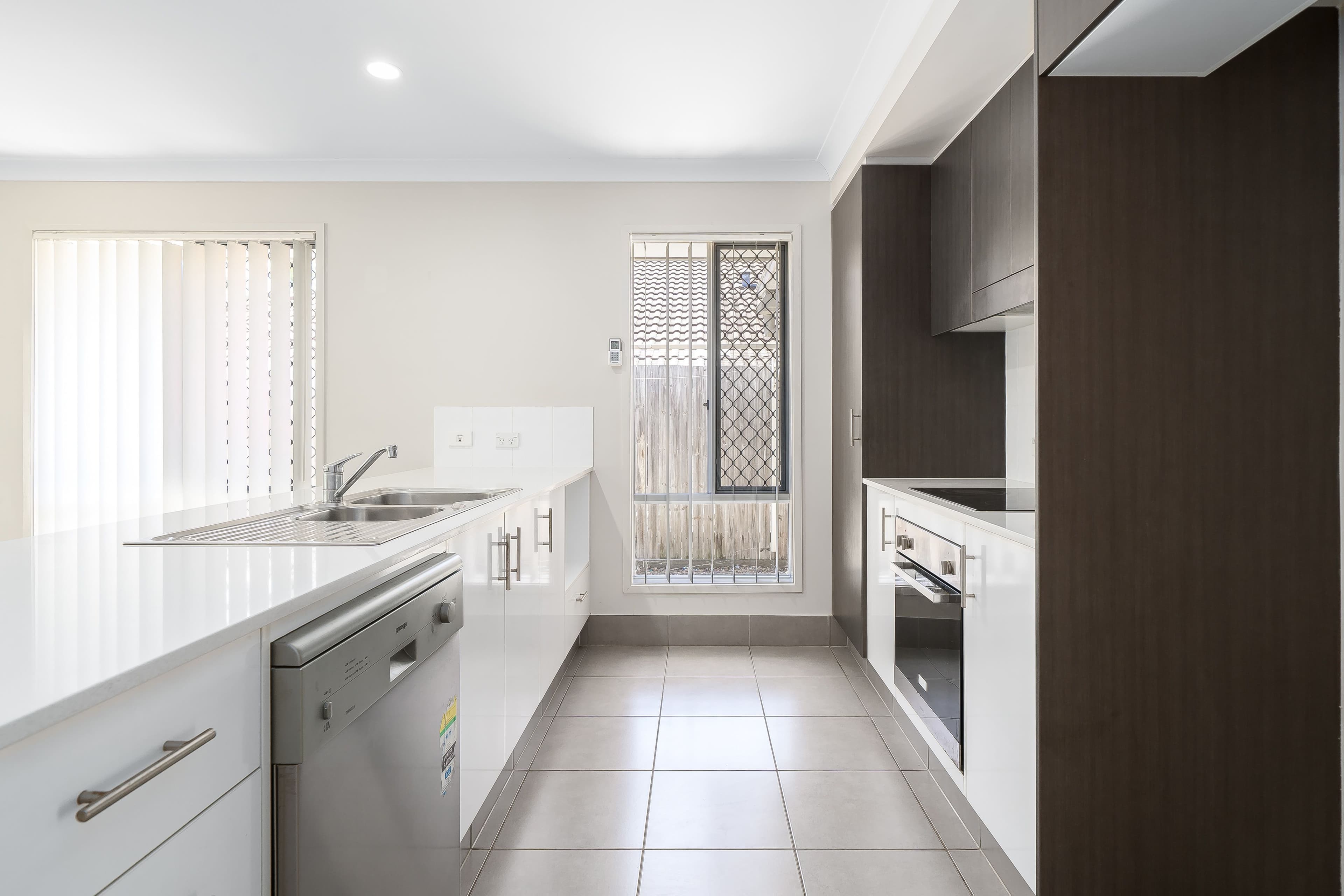 64 Steelwood Street, Heathwood QLD 4110, Heathwood - Thumbnail 5