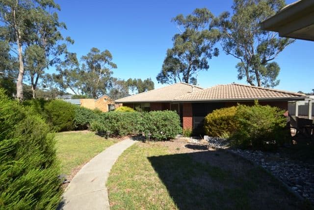 10 Coughlin Court, SEYMOUR VIC 3660, Seymour - Thumbnail 2