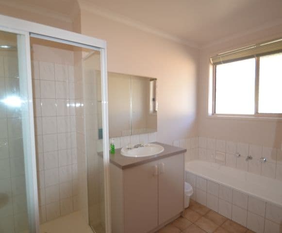 10 Coughlin Court, SEYMOUR VIC 3660, Seymour - Thumbnail 7