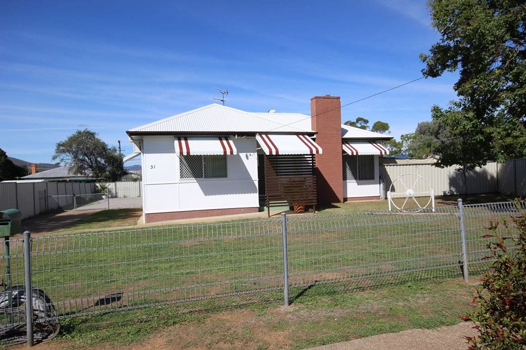 31 Petra Avenue, TAMWORTH NSW 2340, South Tamworth - Thumbnail 2