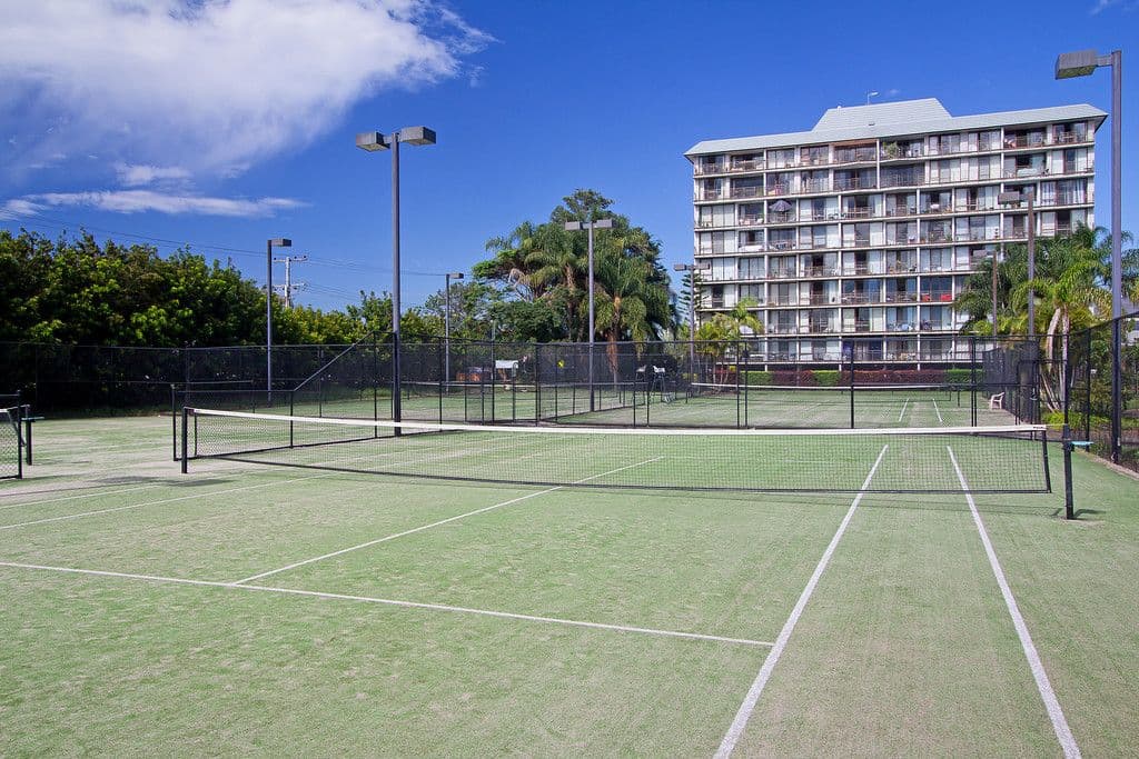 13 Fairway Drive, CLEAR ISLAND WATERS QLD 4226, Clear Island Waters - Thumbnail 7