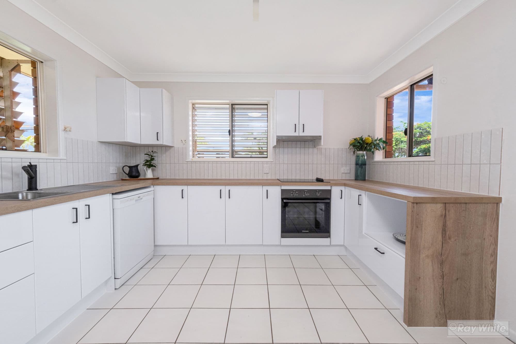 14 Poinciana Avenue, Taranganba QLD 4703, Taranganba - Thumbnail 8