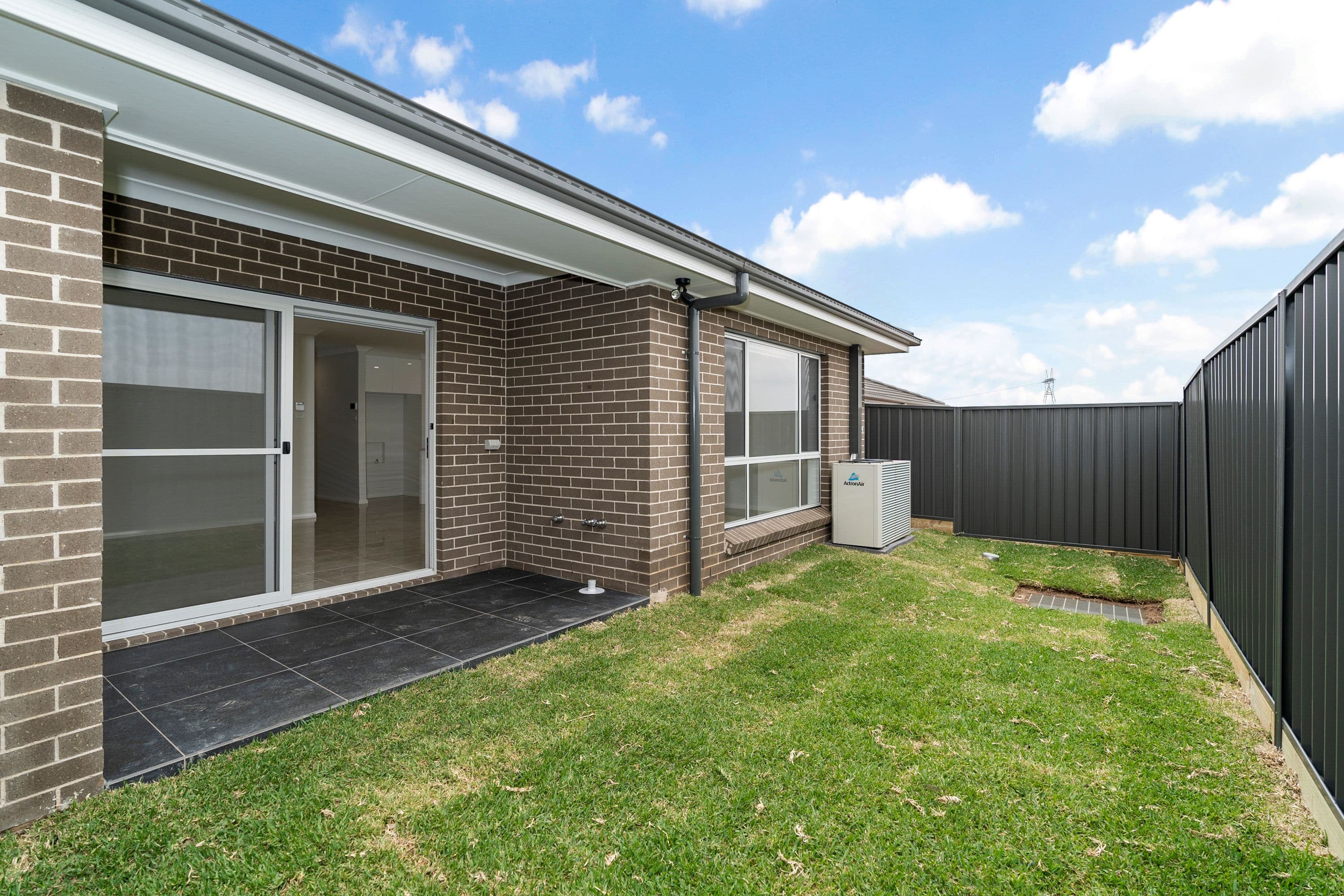 19 Cuthbert Street, Spring Farm - Thumbnail 8