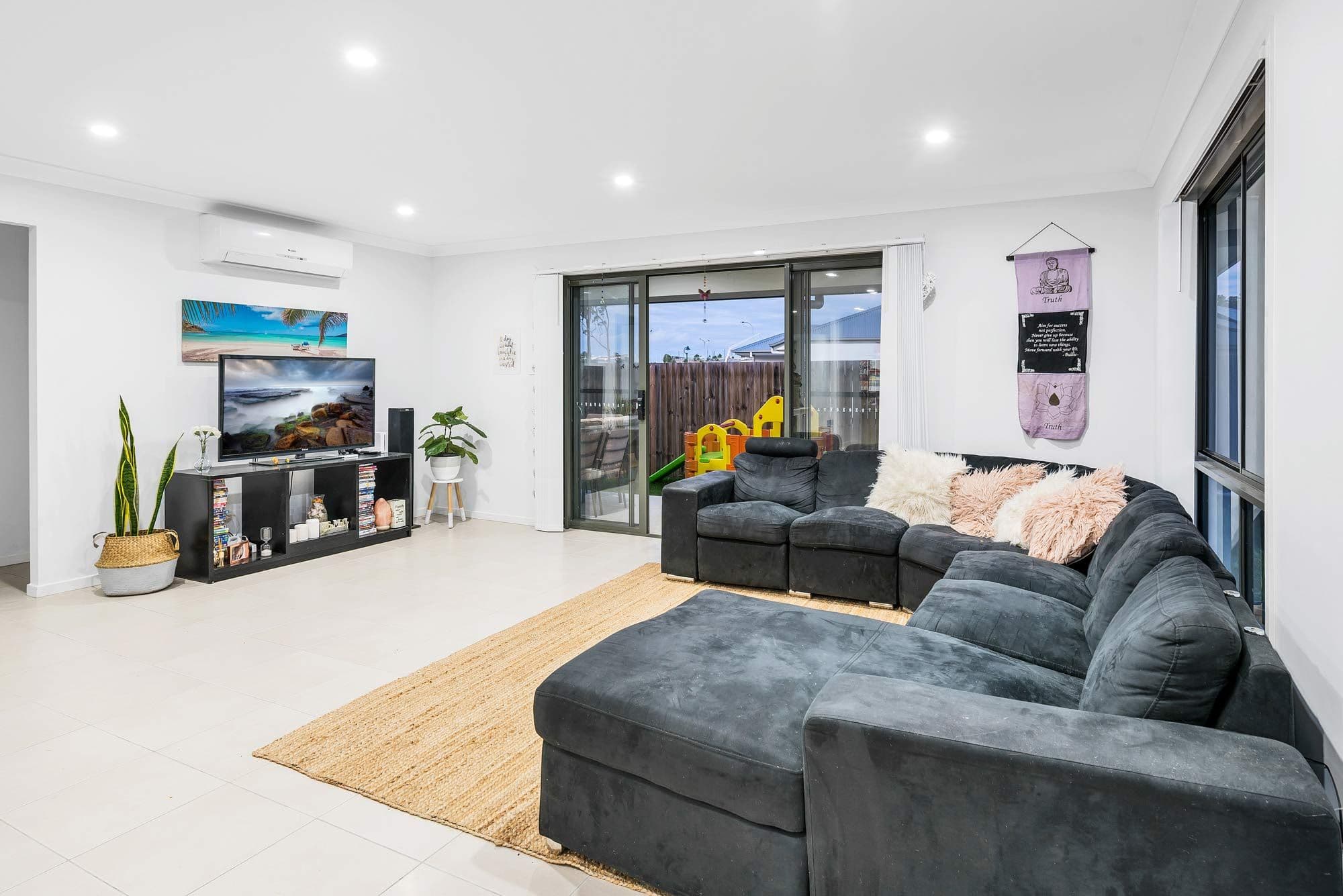 2 Harvard Street, Pimpama QLD 4209, Pimpama - Thumbnail 4