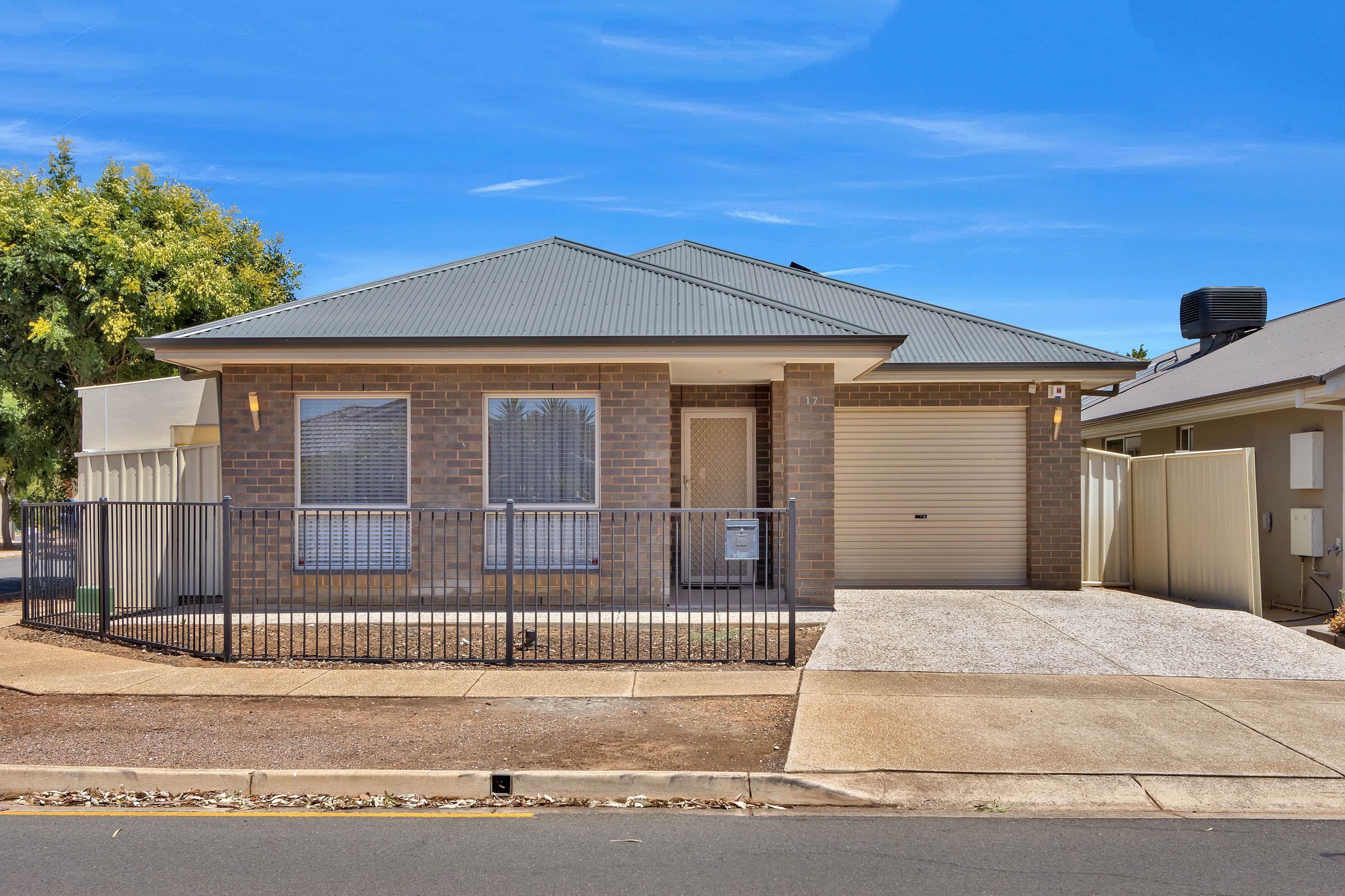 17 Gairdner Boulevard, Andrews Farm SA 5114, Andrews Farm - Image 1