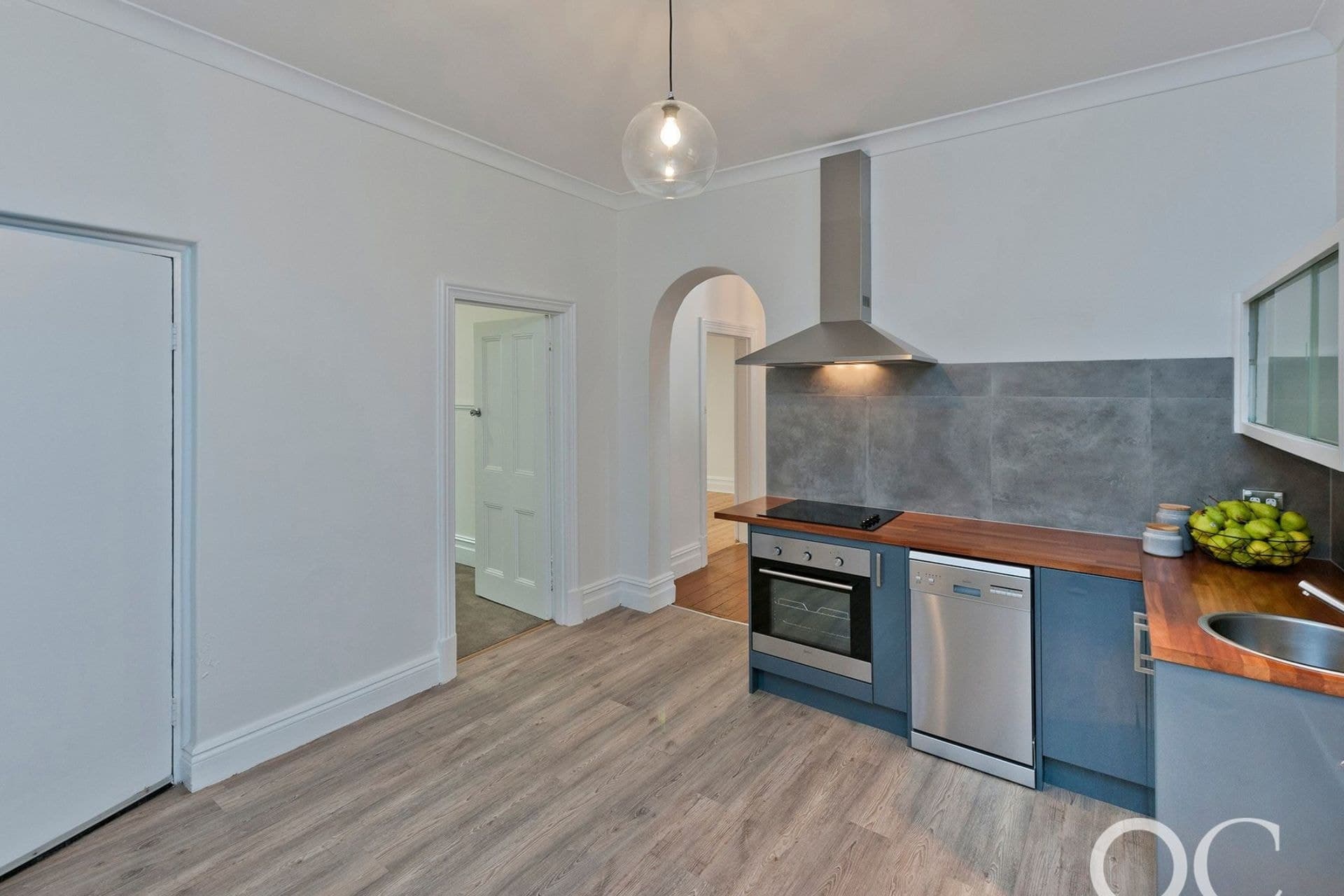 4/161 Esplanade, Henley Beach - Thumbnail 2