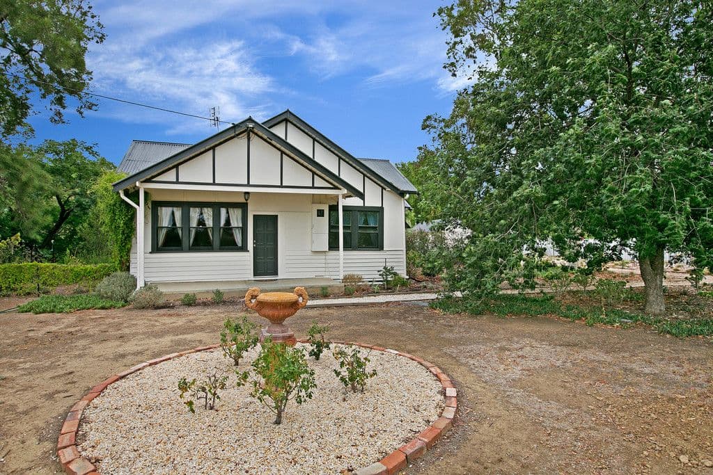47 Peppercorn Way, Serpentine VIC 3517, Serpentine - Image 1