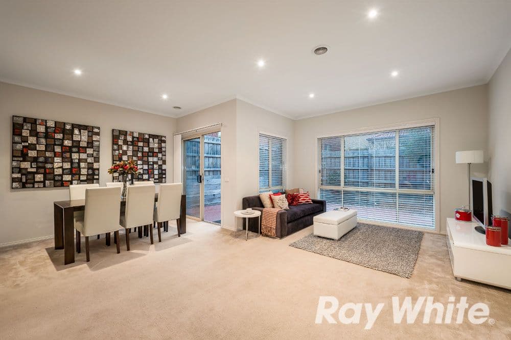 11 Cardwell Court, FERNTREE GULLY VIC 3156, Ferntree Gully - Thumbnail 2