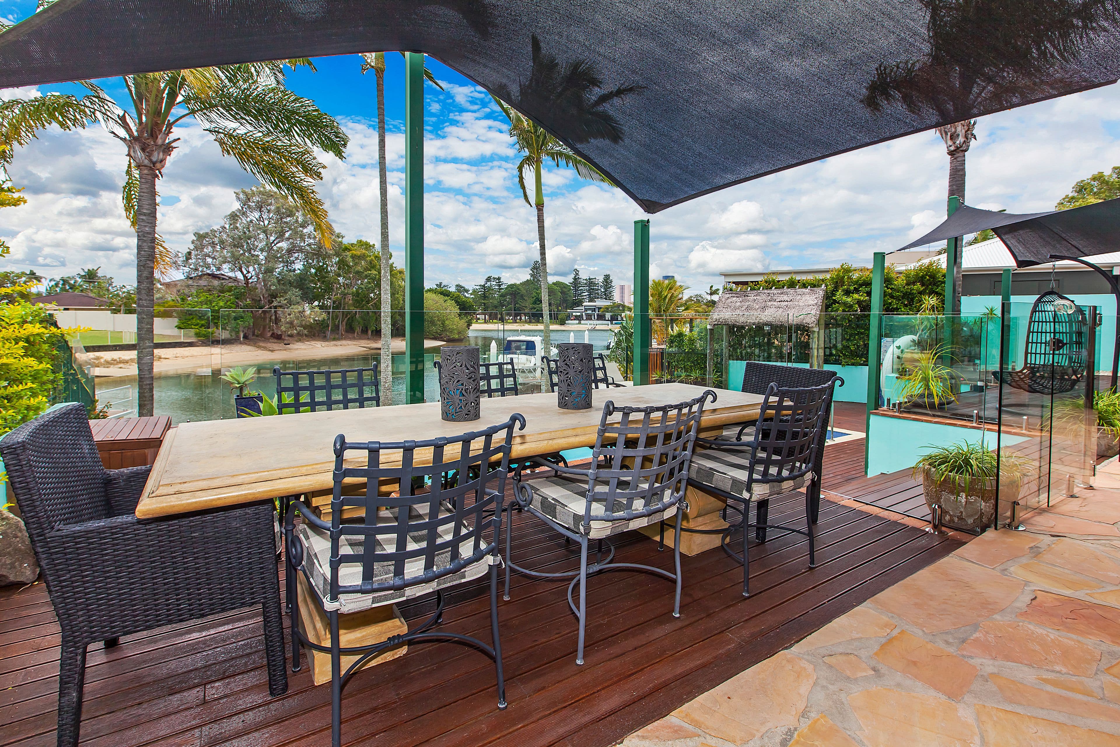 12 Beverley Crescent, Broadbeach Waters QLD 4218, Broadbeach Waters - Thumbnail 3
