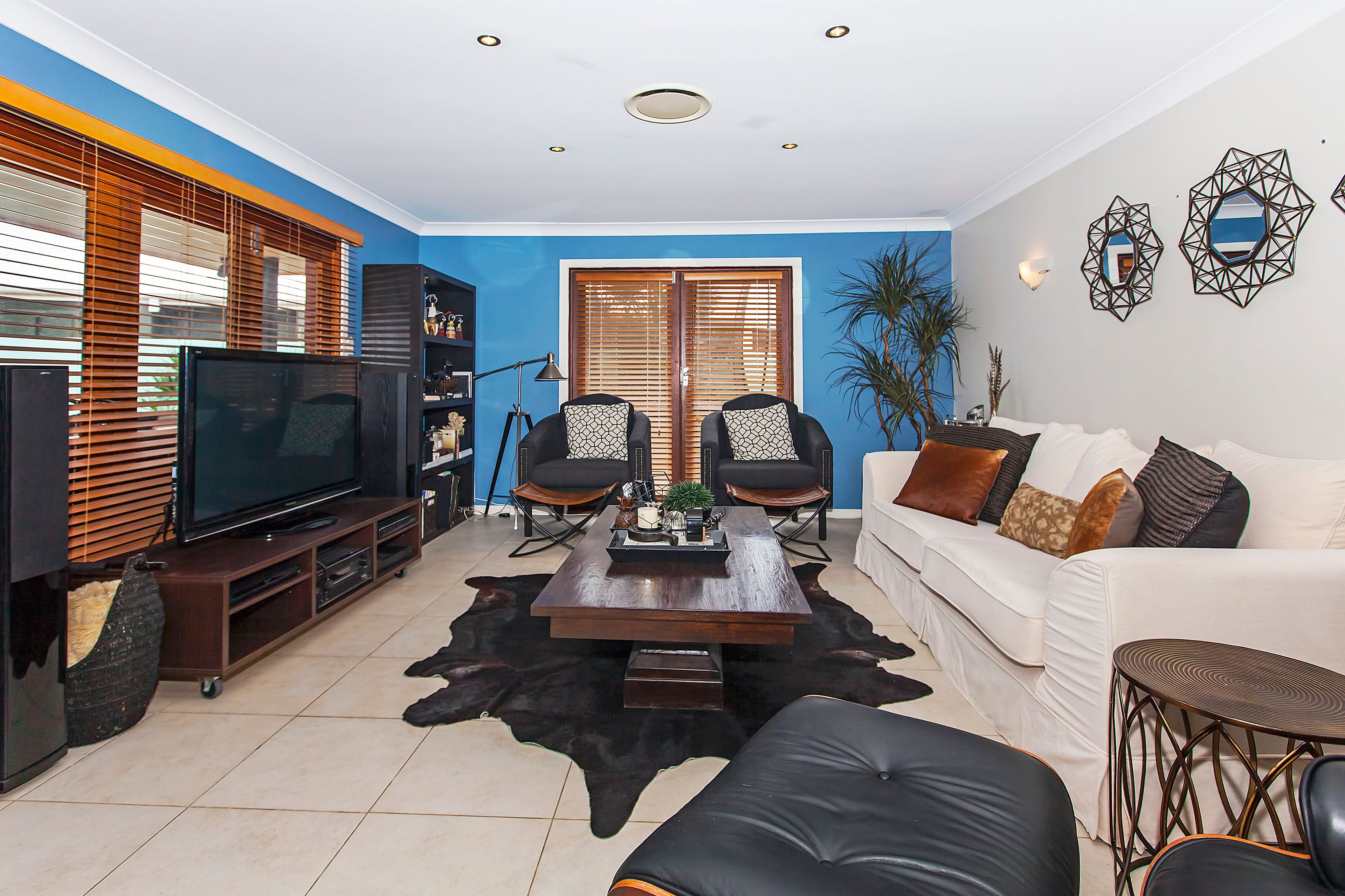 12 Beverley Crescent, Broadbeach Waters QLD 4218, Broadbeach Waters - Thumbnail 8