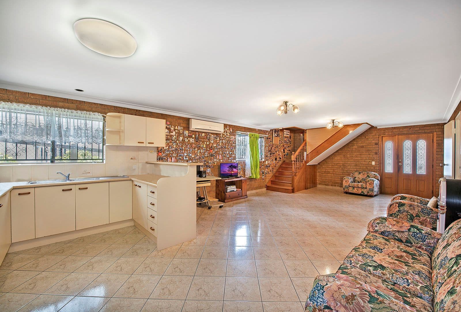 252 Lutwyche Road, Windsor QLD 4030, Windsor - Thumbnail 2