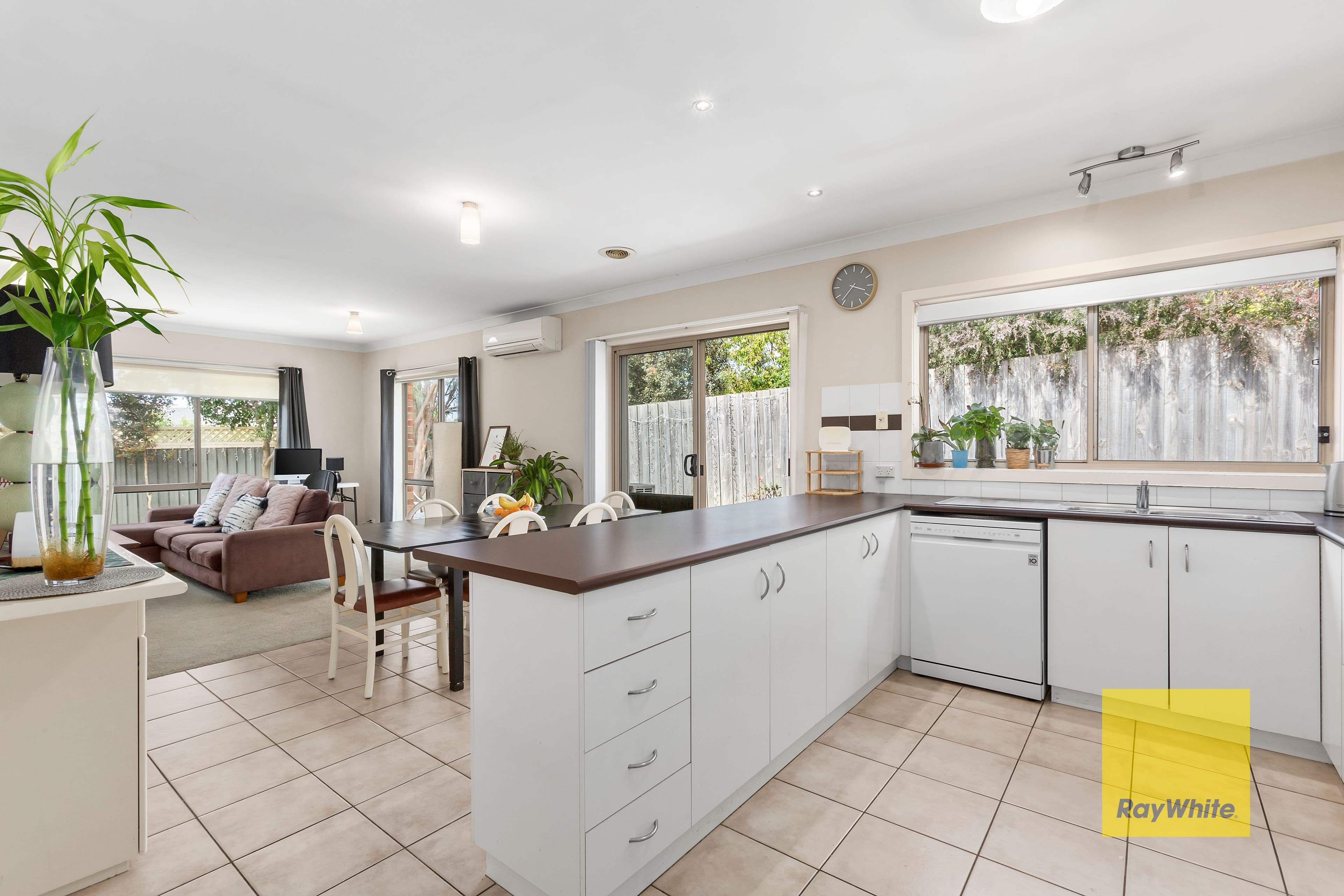 9 Resolute Drive, Waurn Ponds VIC 3216, Waurn Ponds - Thumbnail 3