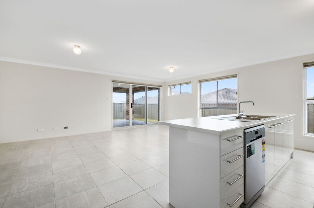 41 Bunya Street, Horsley - Thumbnail 3
