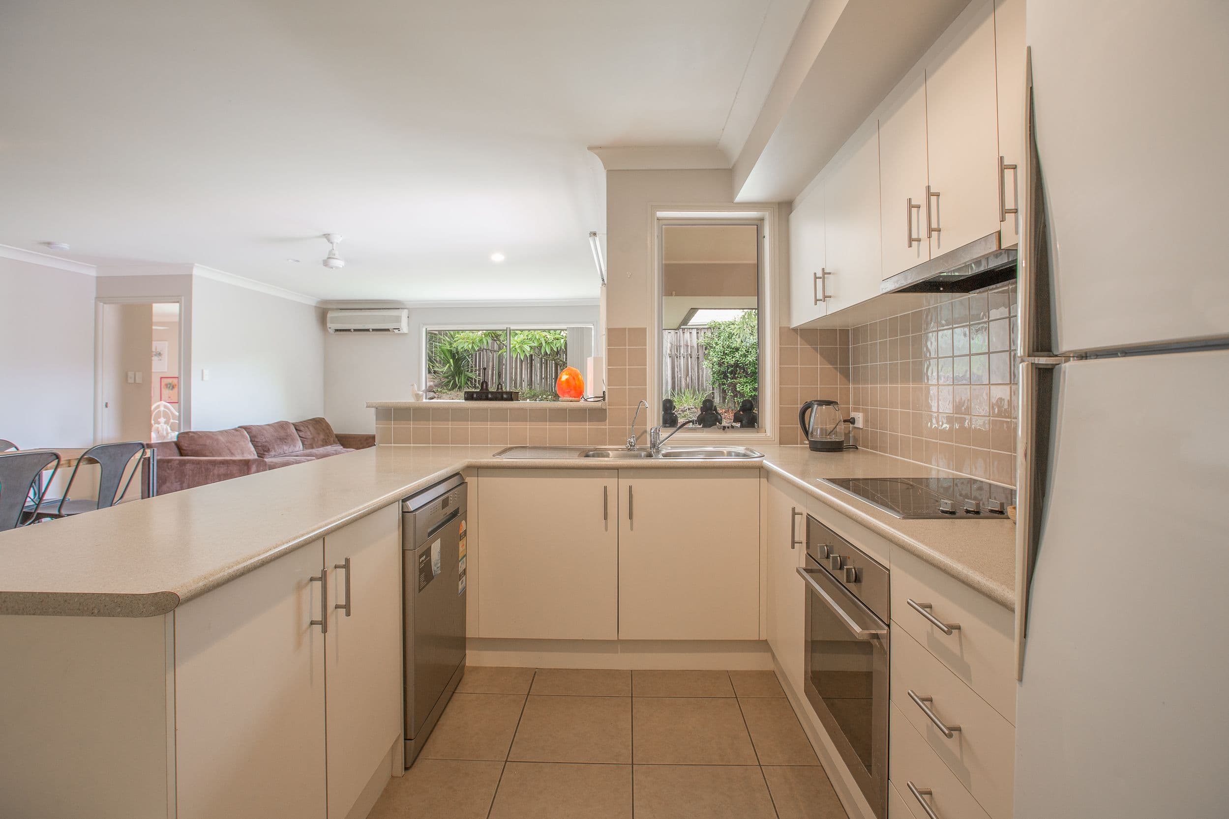 35 Shannon Brook Grove, Oxenford QLD 4210, Oxenford - Thumbnail 2