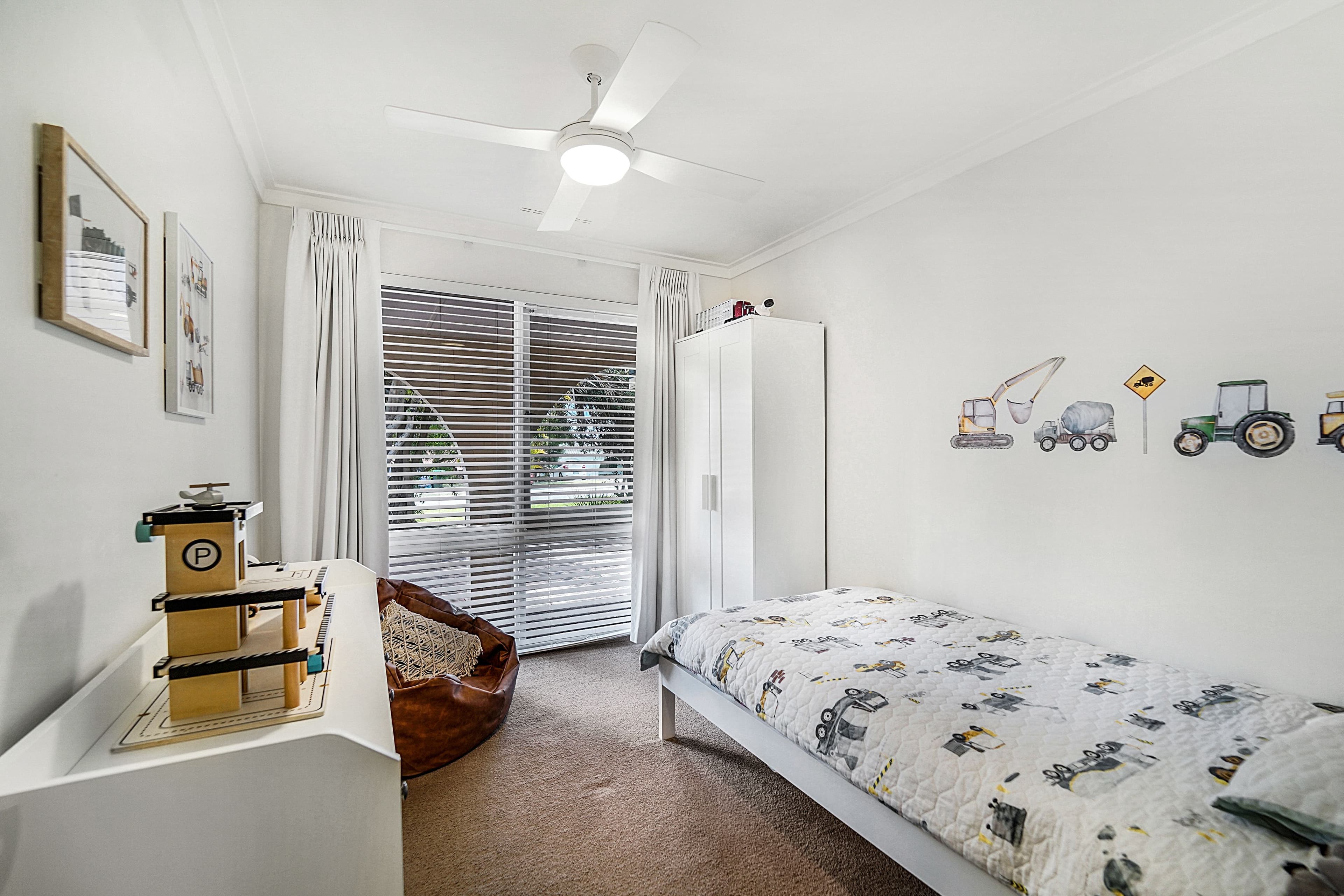 16 Illyarrie Street, Greenwood WA 6024, Greenwood - Thumbnail 4