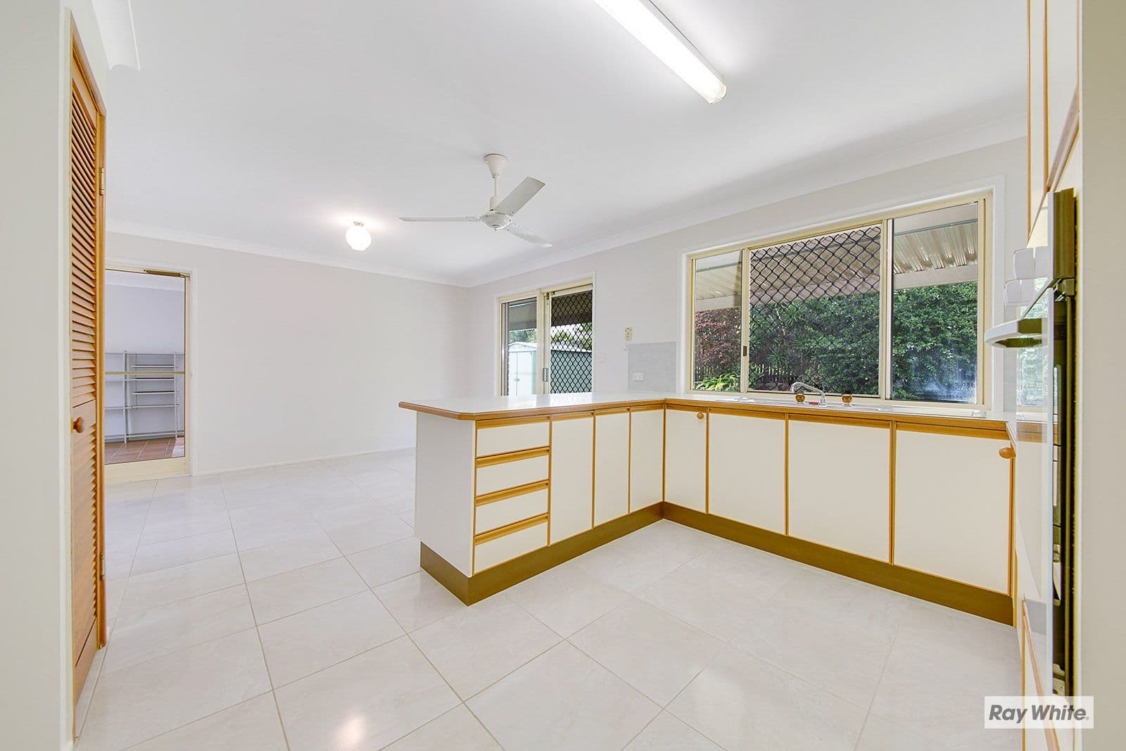 14 Cedar Avenue, Taranganba QLD 4703, Taranganba - Thumbnail 4