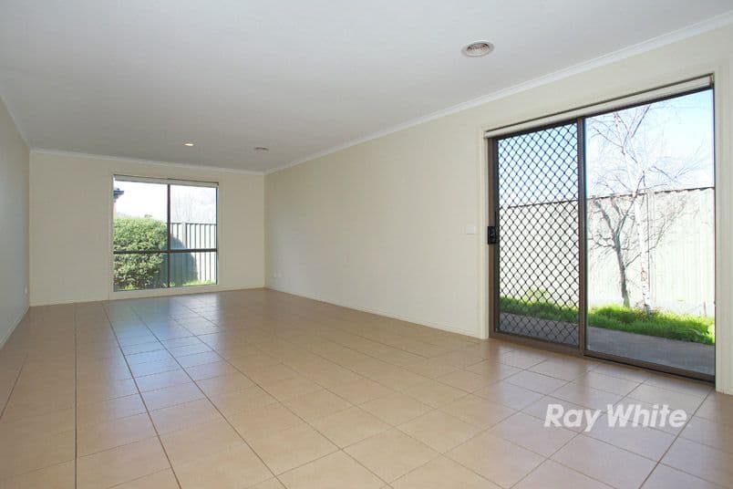 22 Pipetrack Circuit, CRANBOURNE EAST VIC 3977, Cranbourne East - Thumbnail 4