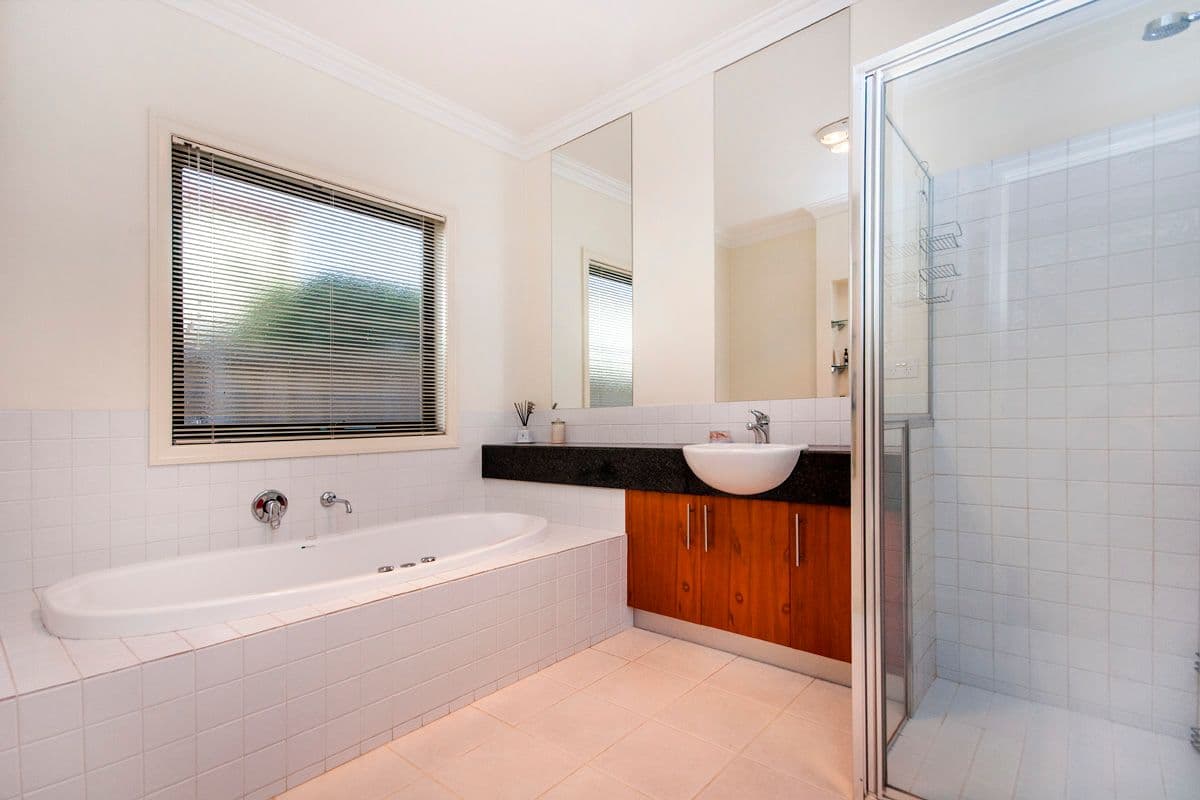 19 Lockett Drive, Warrnambool VIC 3280, Warrnambool - Thumbnail 7