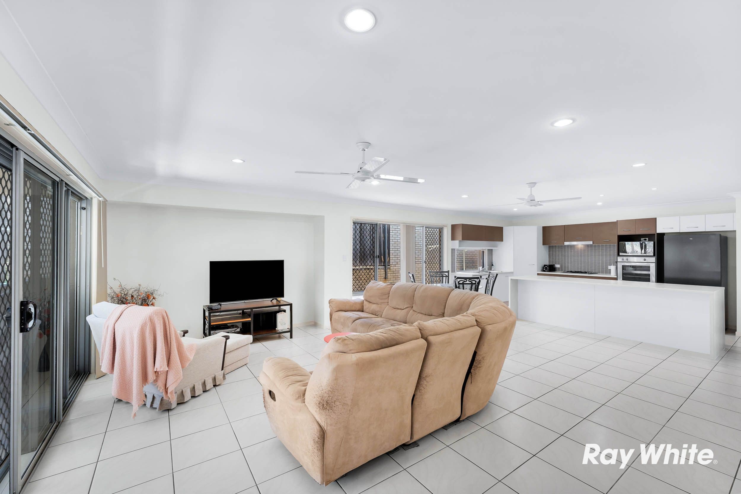 174 Glass House Circuit, Kallangur QLD 4503, Kallangur - Thumbnail 6