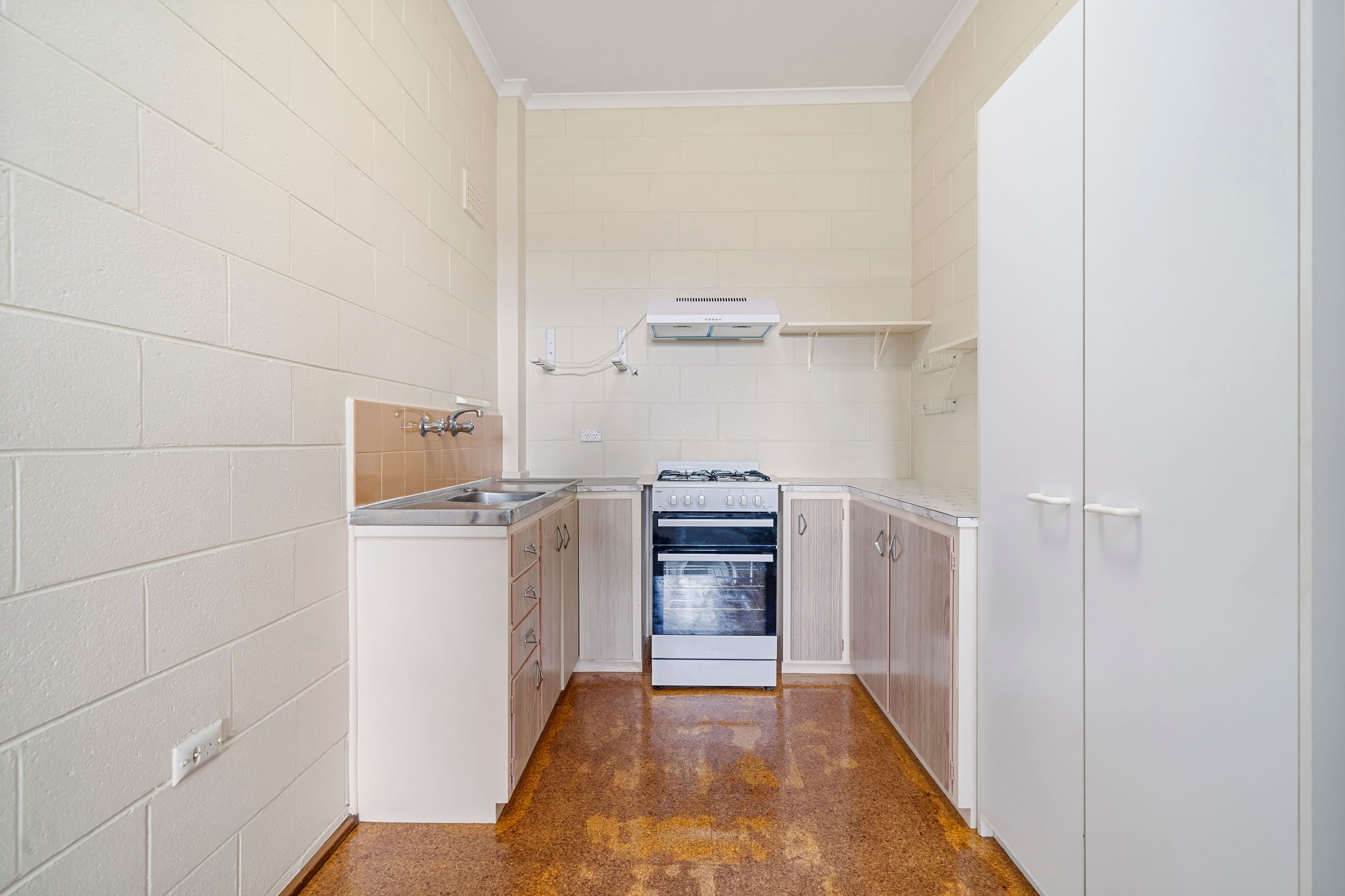 10 Arthur Street, Queanbeyan NSW 2620, Queanbeyan - Thumbnail 3