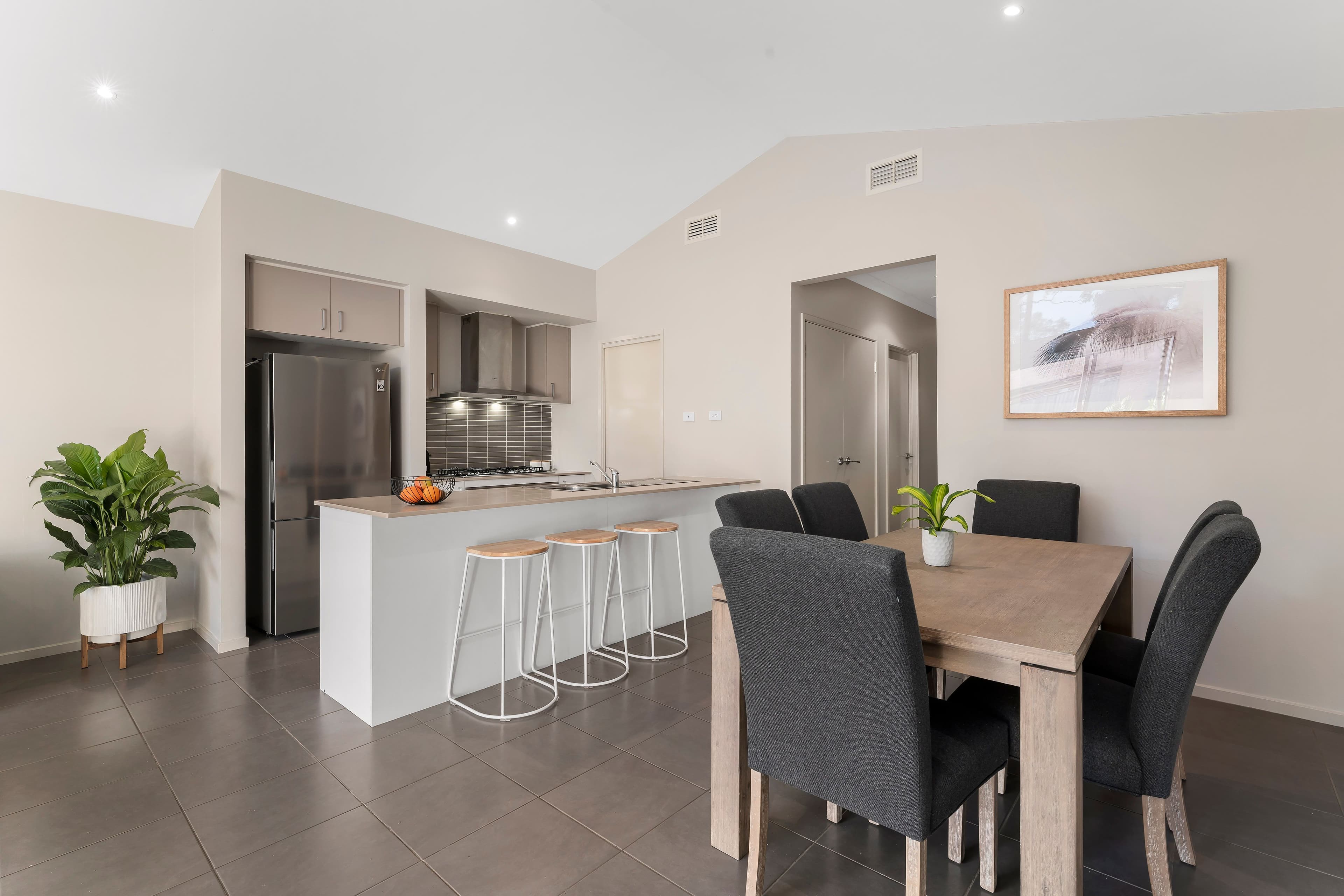 8 Soapstone Walk, Doreen VIC 3754, Doreen - Thumbnail 2