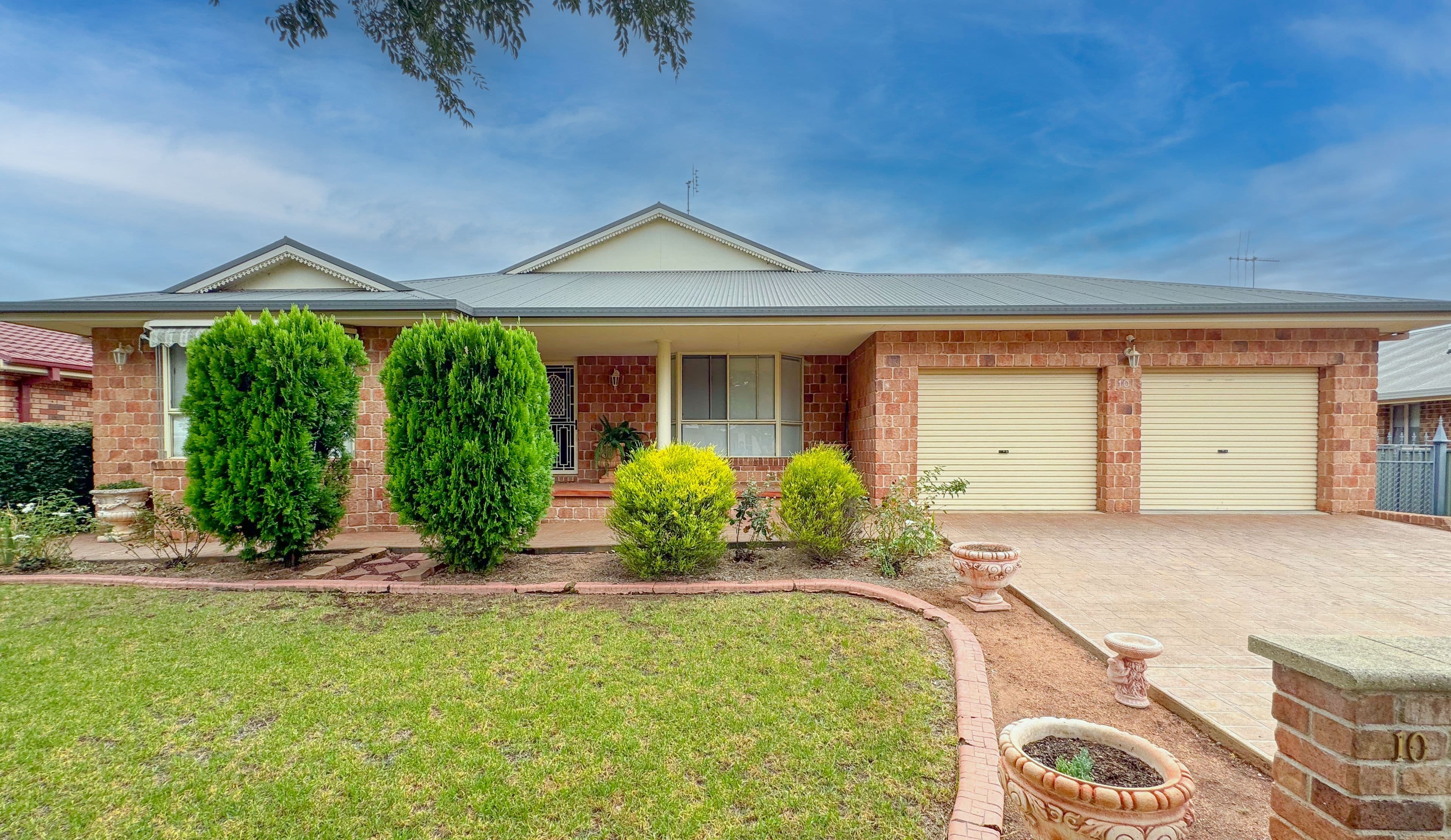 10 Angeleish Avenue, Parkes NSW 2870, Parkes - Image 1