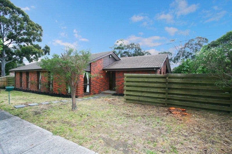 25 Davison Street, MITCHAM VIC 3132, Mitcham - Thumbnail 2