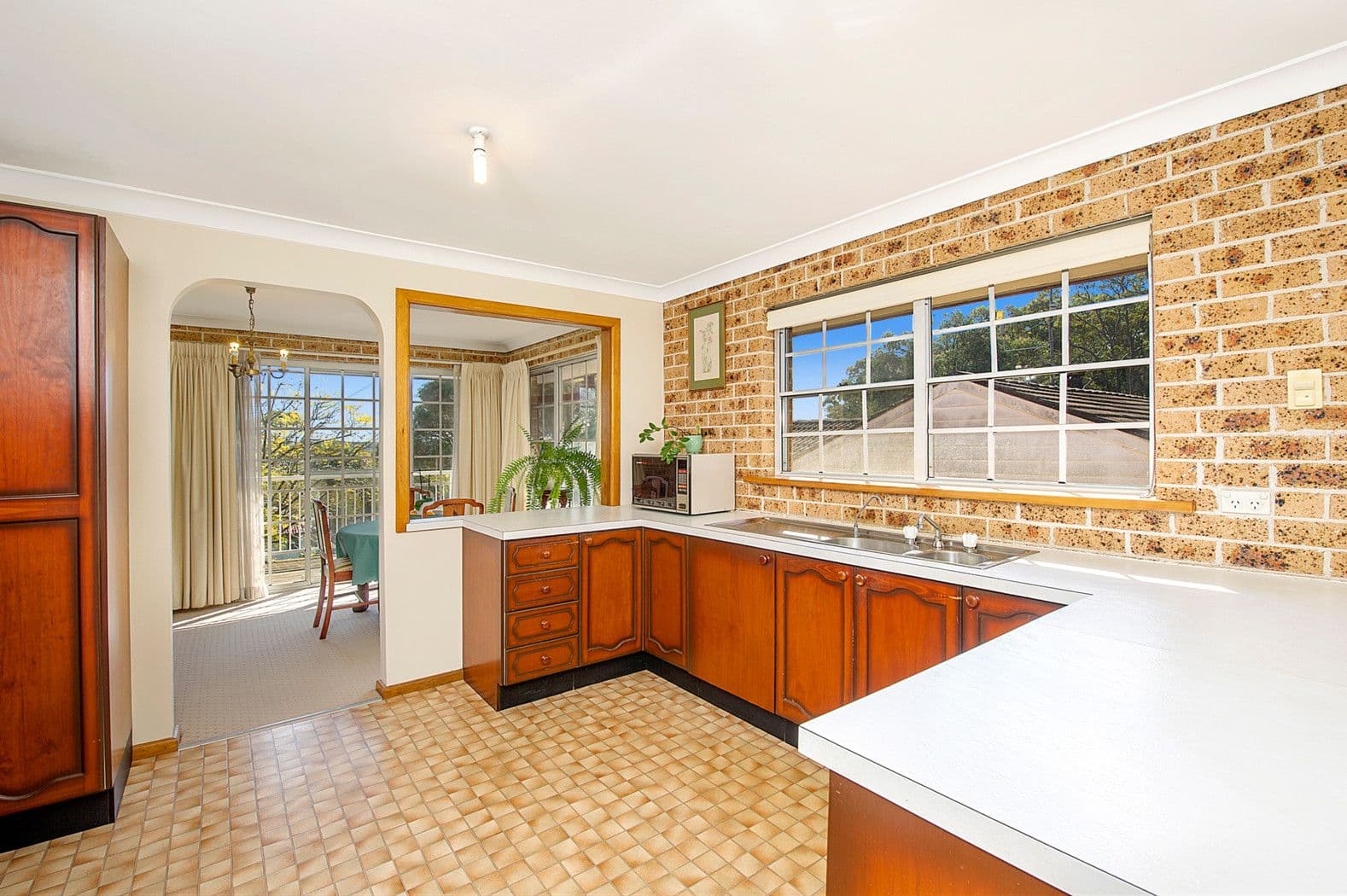 72 Copeland Road, Heathcote NSW 2233, Heathcote - Thumbnail 2