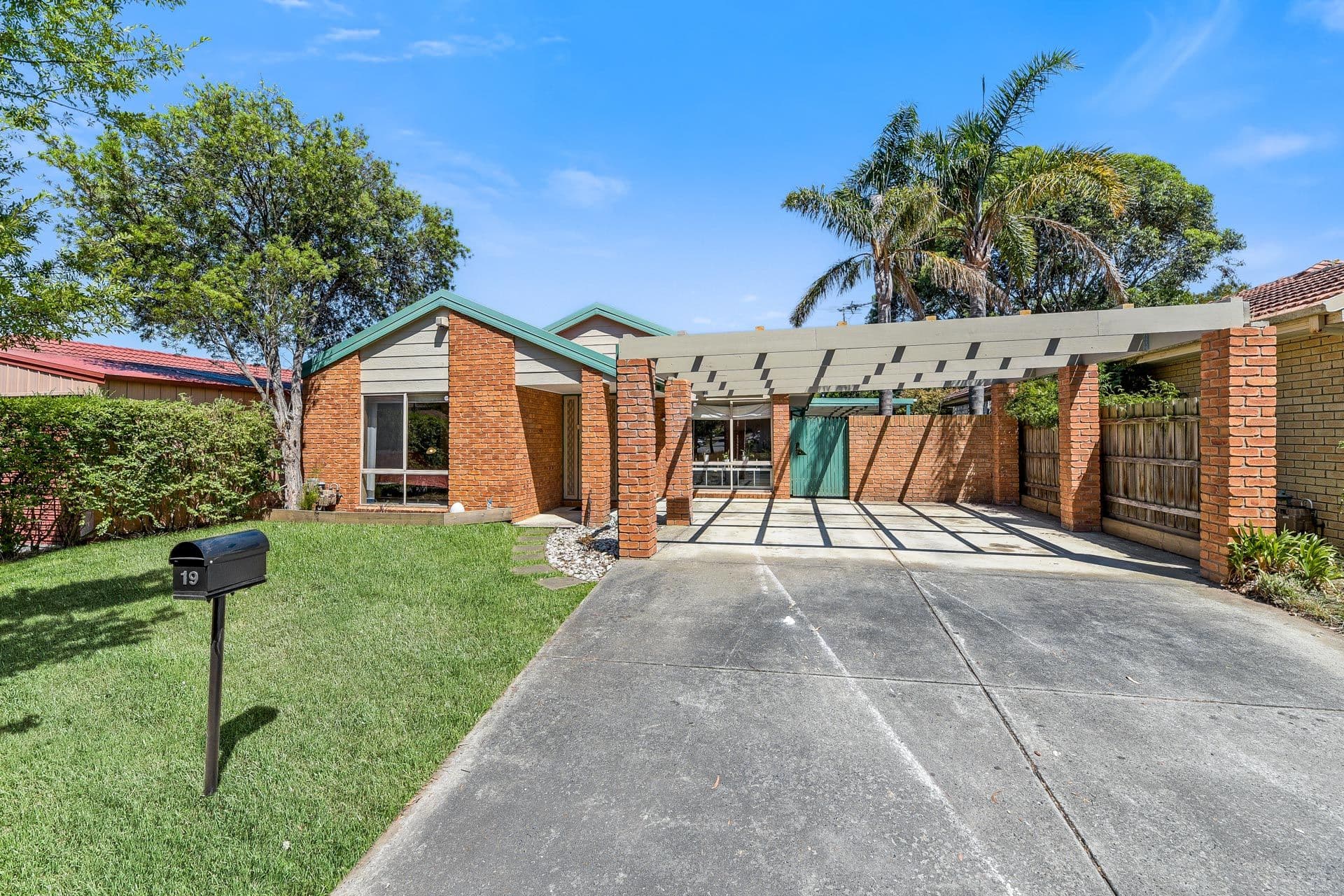 19 Sunnyside Drive, Berwick VIC 3806, Berwick - Image 1