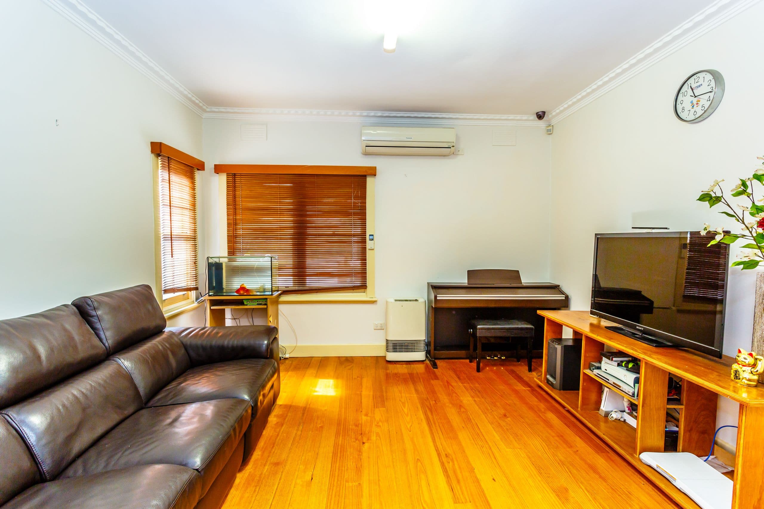 27 Busch Street, West Footscray VIC 3012, West Footscray - Thumbnail 2