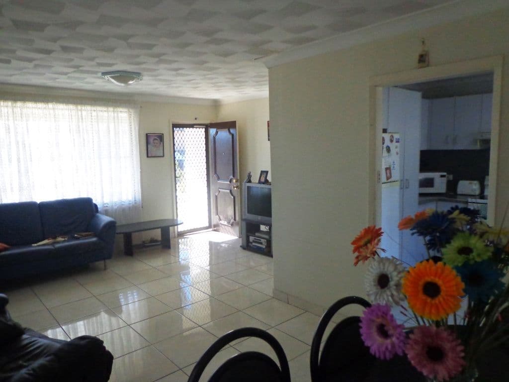 10 McKibbin Street, CANLEY HEIGHTS NSW 2166, Canley Heights - Thumbnail 3