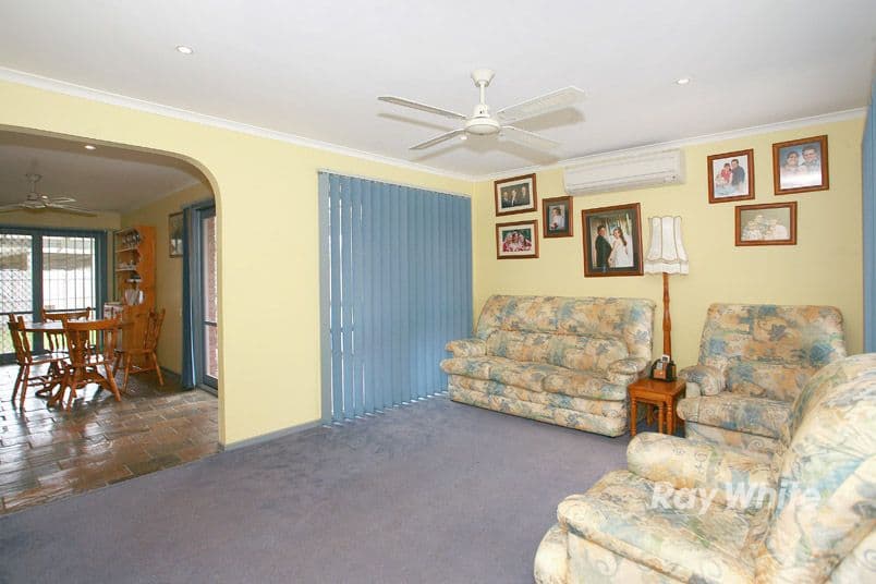 23 Joyce Street, CRANBOURNE VIC 3977, Cranbourne West - Thumbnail 5