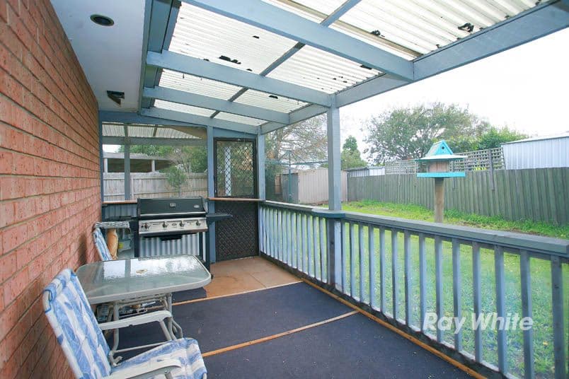 23 Joyce Street, CRANBOURNE VIC 3977, Cranbourne West - Thumbnail 8