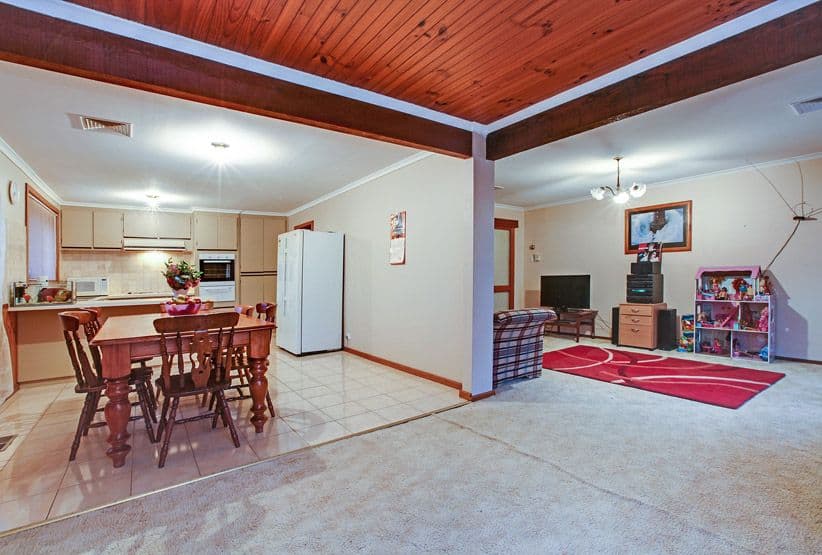 16 Warburton Court, Mill Park VIC 3082, Mill Park - Thumbnail 2