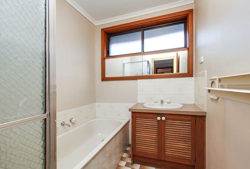 16 Warburton Court, Mill Park VIC 3082, Mill Park - Thumbnail 8